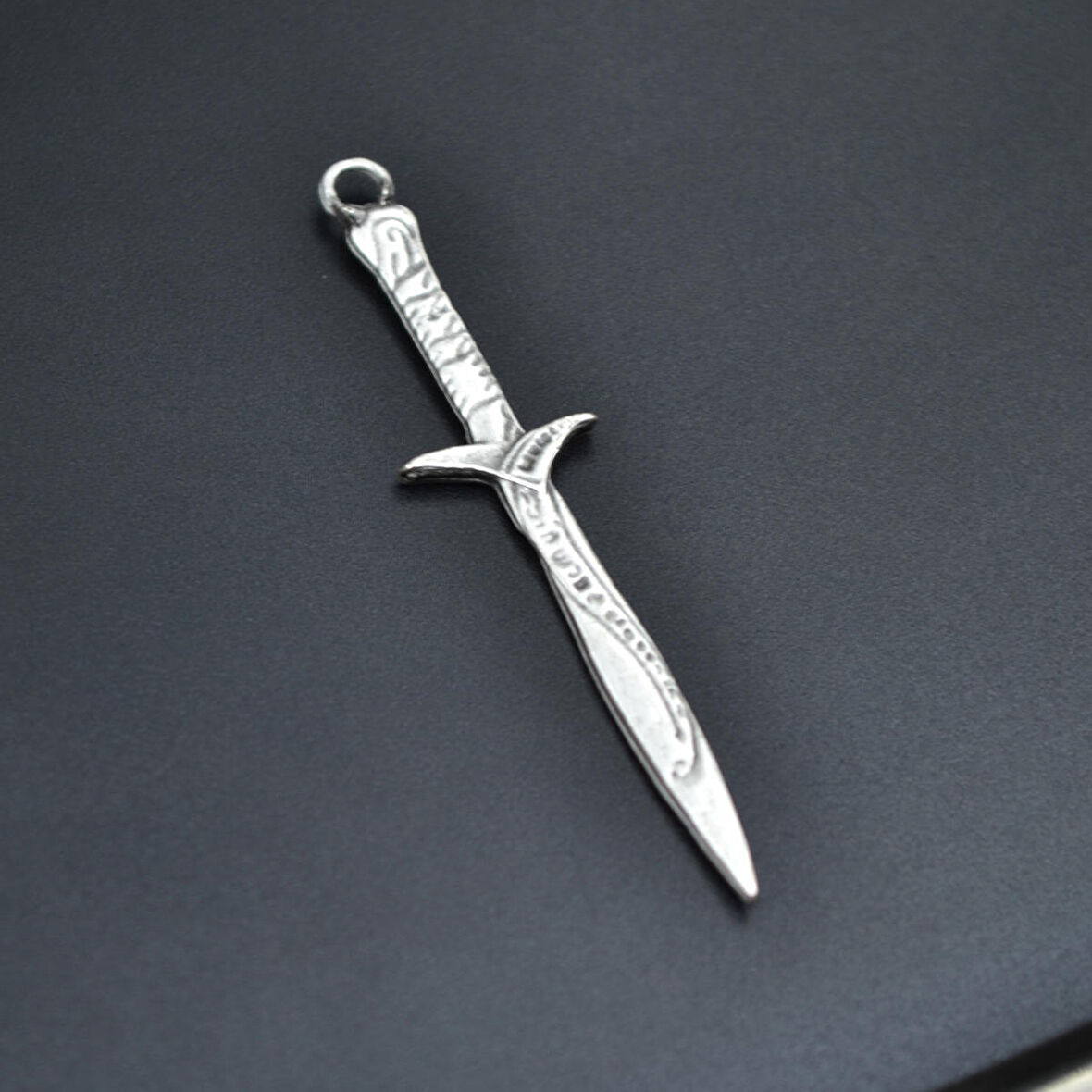 The Legend Of Zelda Kılıç Kolye Ucu - Antik Gümüş Kaplama - Kod:99