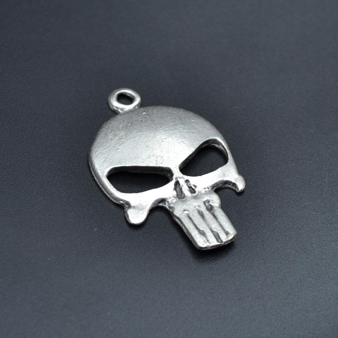 Punisher Cezalandırıcı Kolye Ucu - Antik Gümüş Kaplama - Kod:118