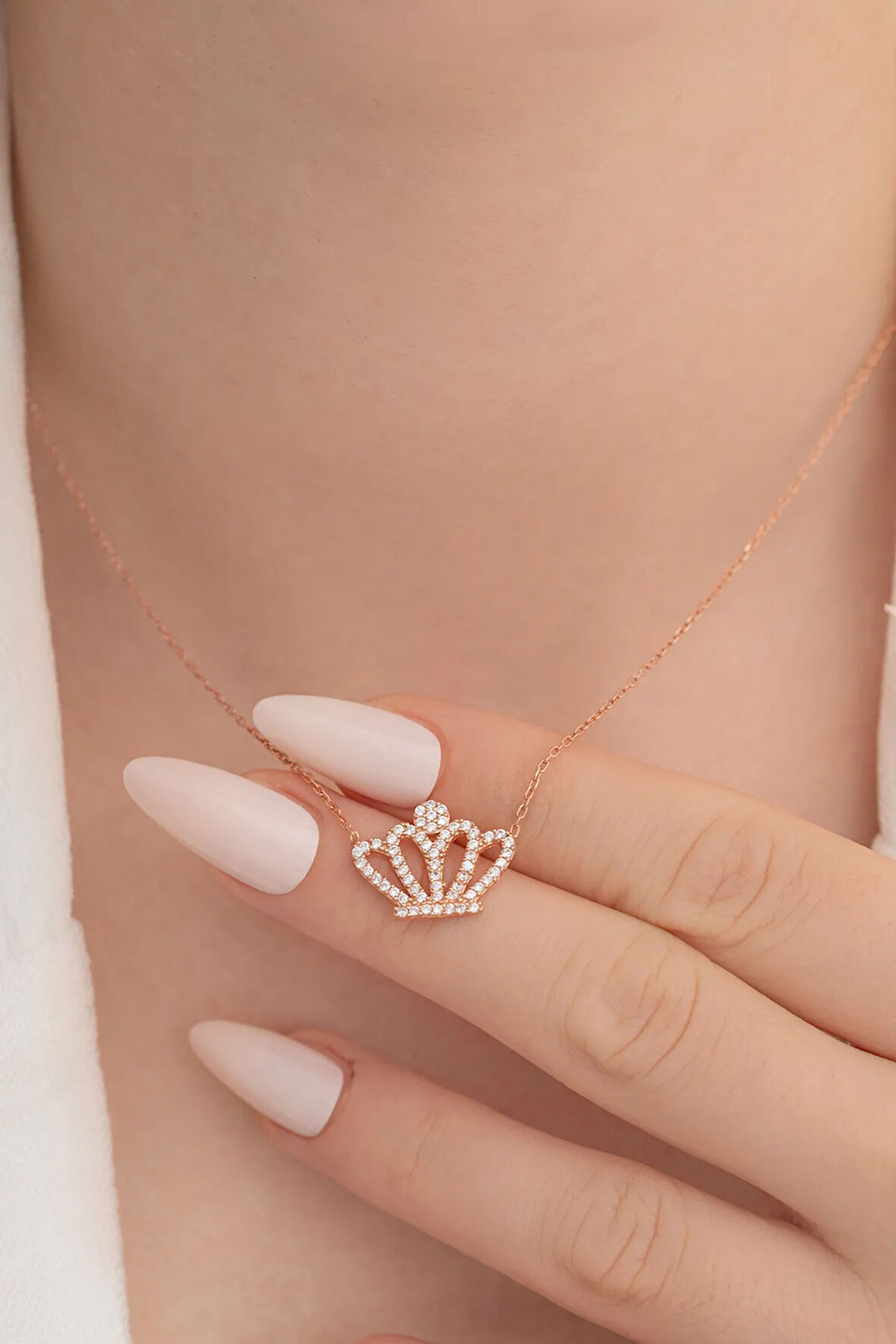 Zirkon Taşlı Rose Kraliçe Tacı Kadın Gümüş Kolye Gklkrlctcm1-ros