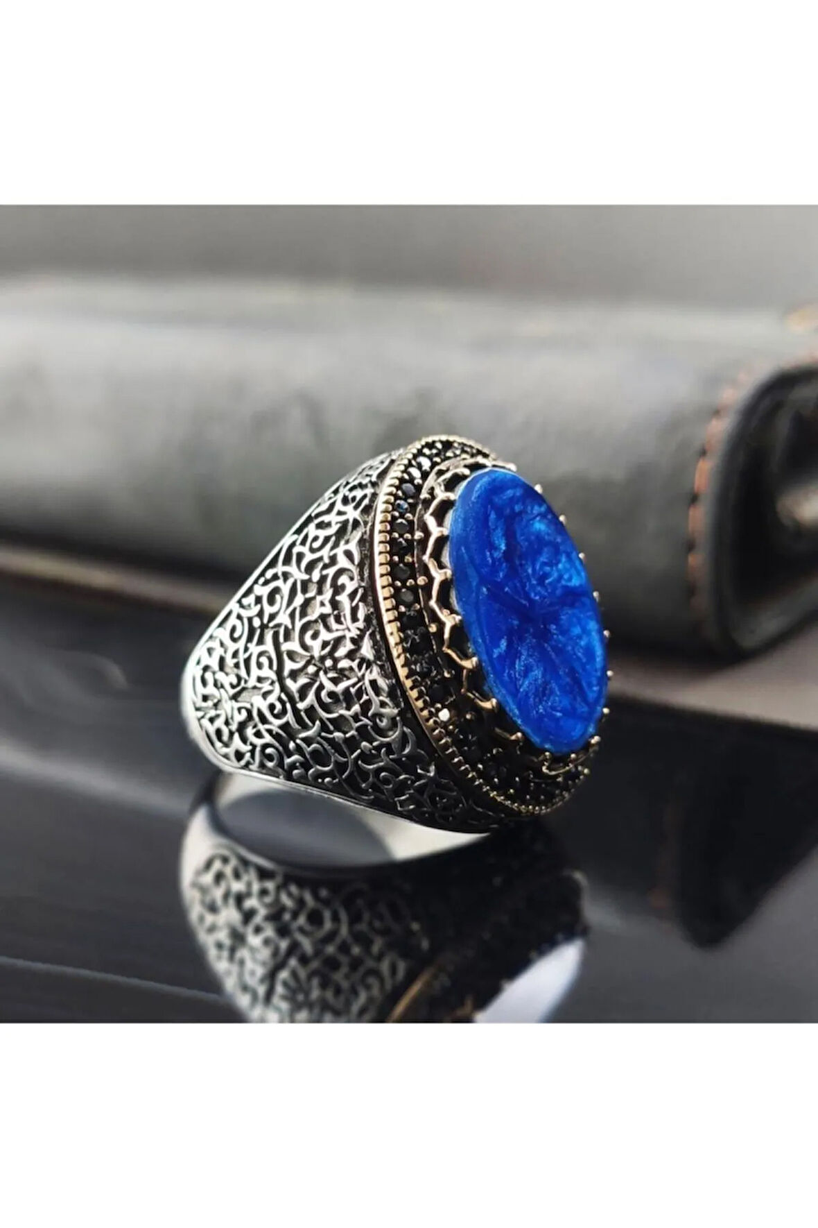 Sarmaşık Desenli Mavi Kehribar Erkek Gümüş Yüzük Gyzgmsmgumu