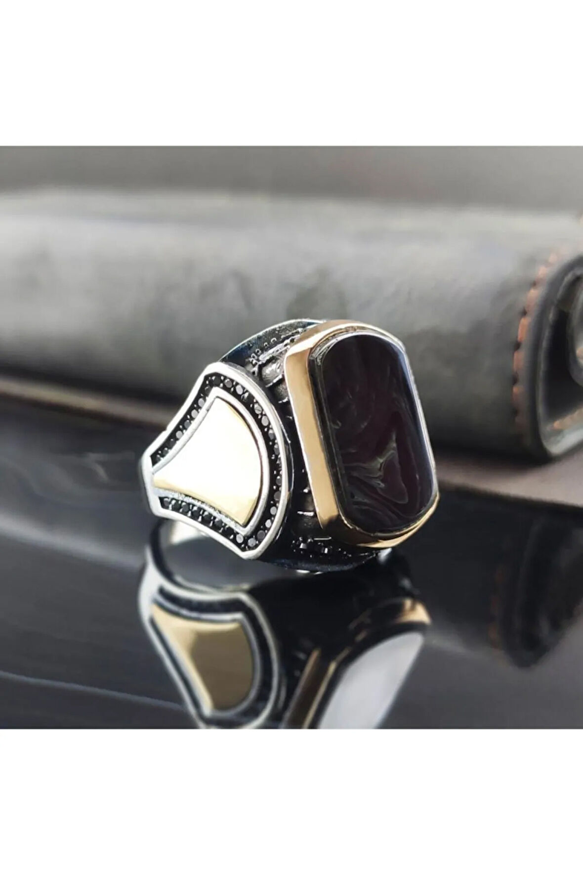 Üçgen Desenli Kehribar Taşlı Gümüş Erkek Yüzük Gyzgmsgumsf