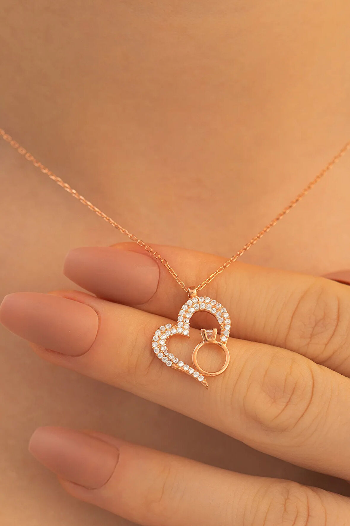 Kadın Gümüş Kolye - Zirkon Taşlı Rose Renk Tektaşlı Kalp Kadın Gümüş Kolye Gkltktsklp1-ros