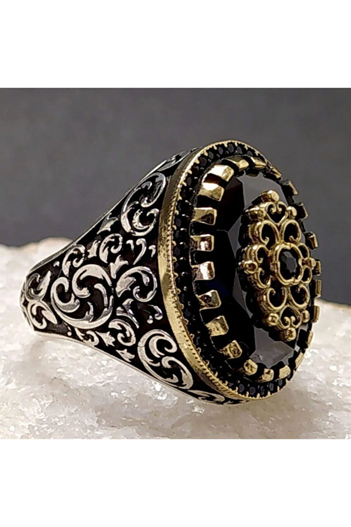 Siyah Zirkon Taşlı Sarmaşık Desenli Gümüş Erkek Yüzük