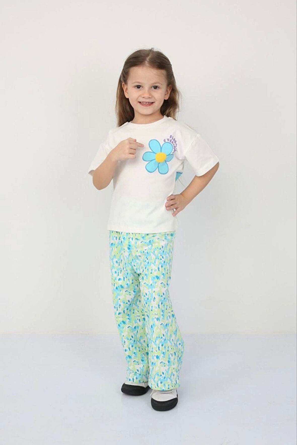 Papatya Baskılı Takım