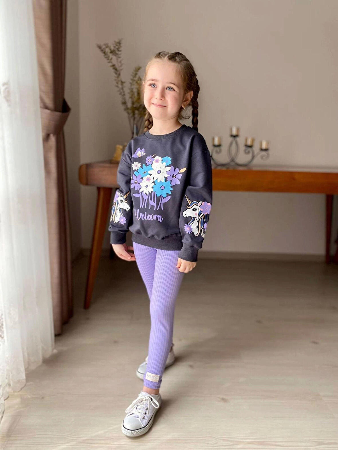 ÇİÇEKLİ KIZ TAKIM