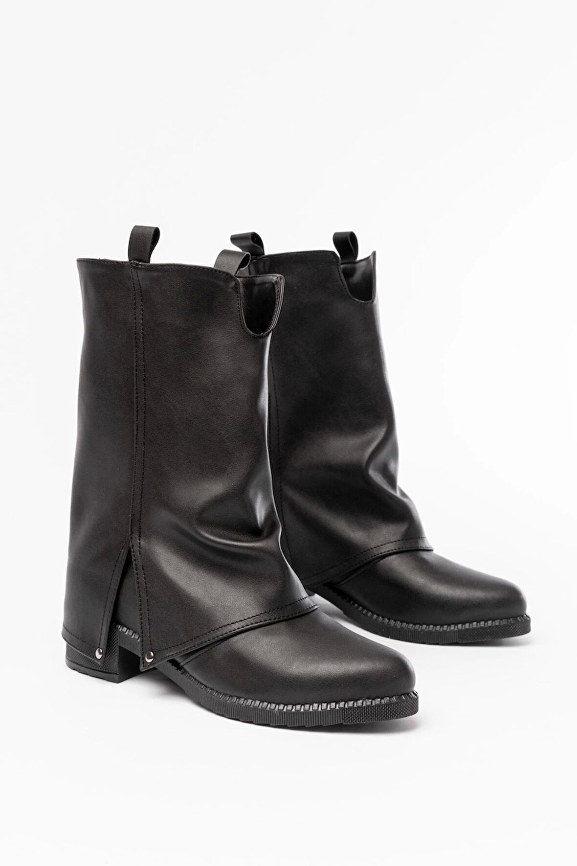 Siyah Günlük Kadın Bot