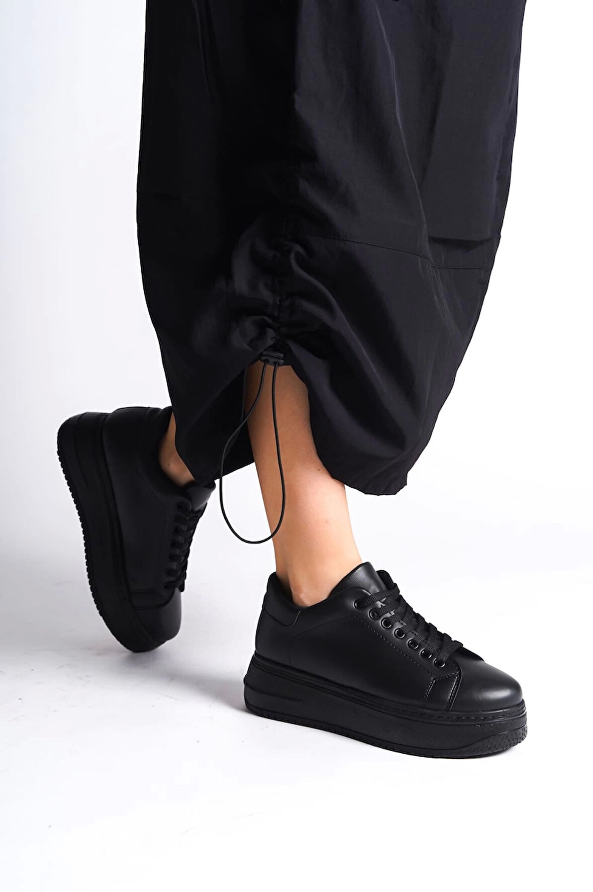 Bıana Bağcıklı Ortopedik Taban Kadın Sneaker Spor Ayakkabı St - Siyah