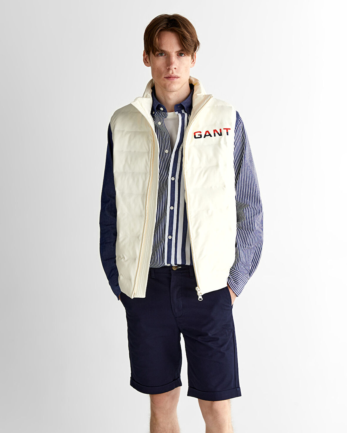 GANT Erkek Krem Regular Fit Dik Yaka Logolu Yelek