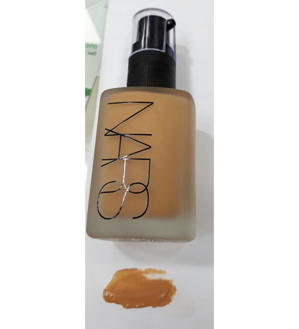 Nars Sheer Matte Fondöten Refill Tahoe Med/Dark 2