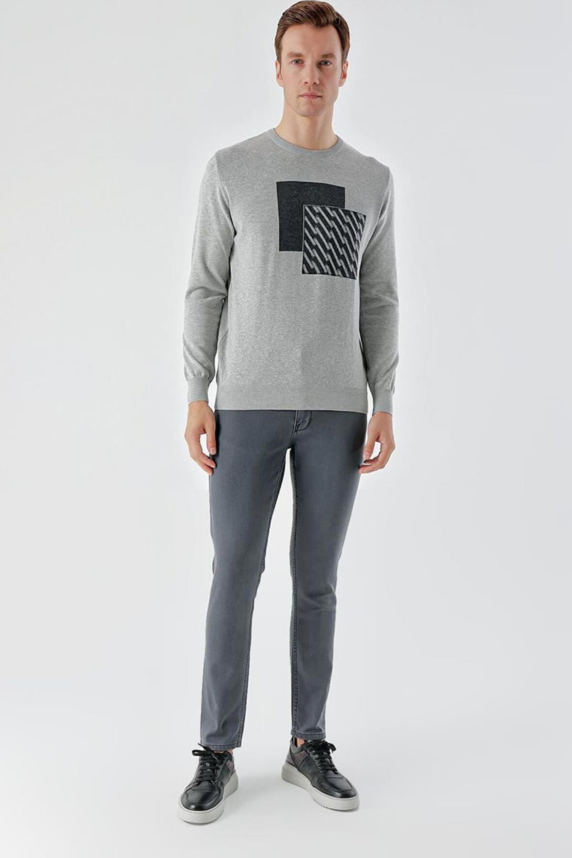 Slimfit Bisiklet Yaka Önü Desenli Pamuklu Erkek Triko Kazak