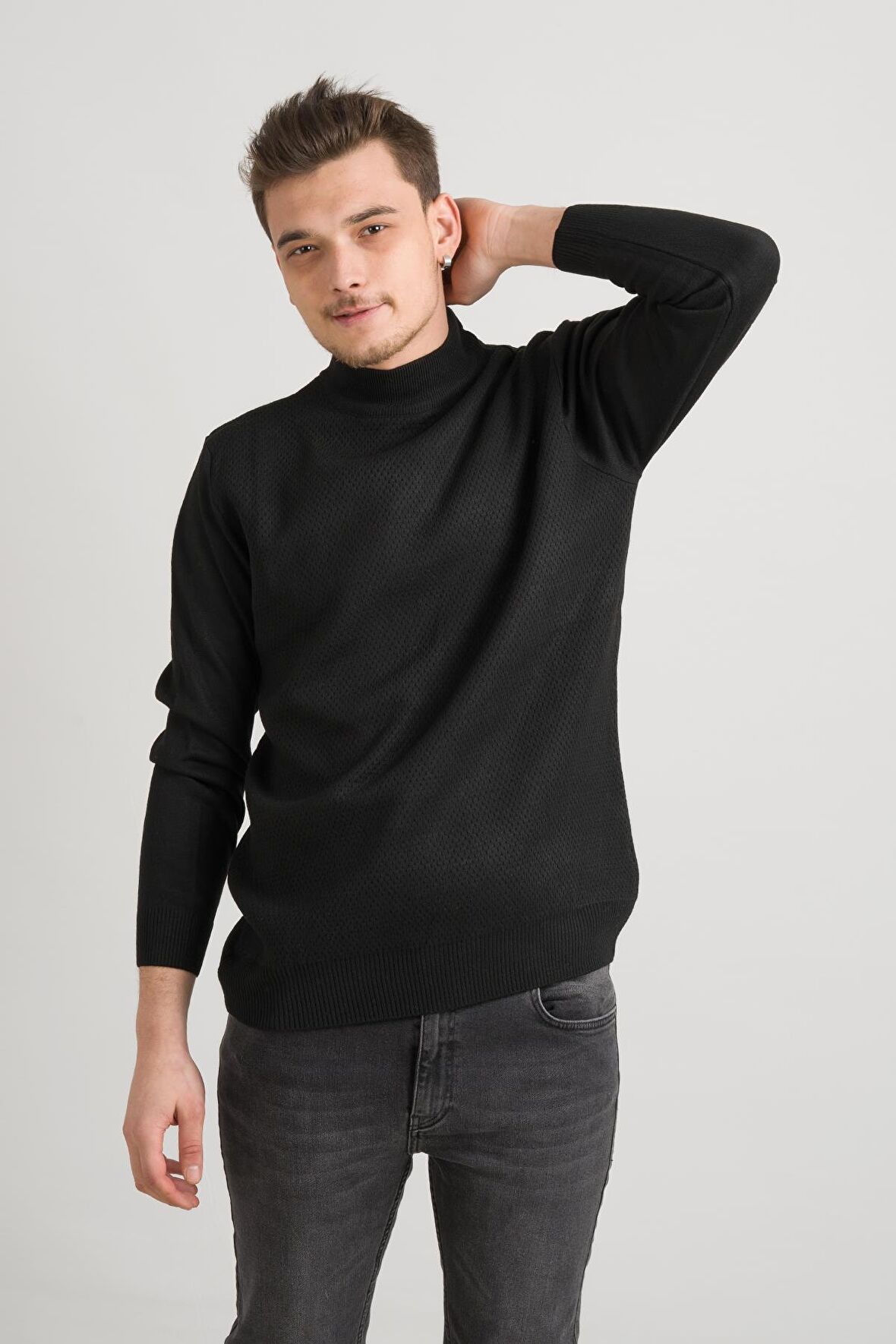 Regular Fit Yarım Balıkçı Nokta Desenli Akrilik Viskon Karışımlı Erkek Triko Kazak 
