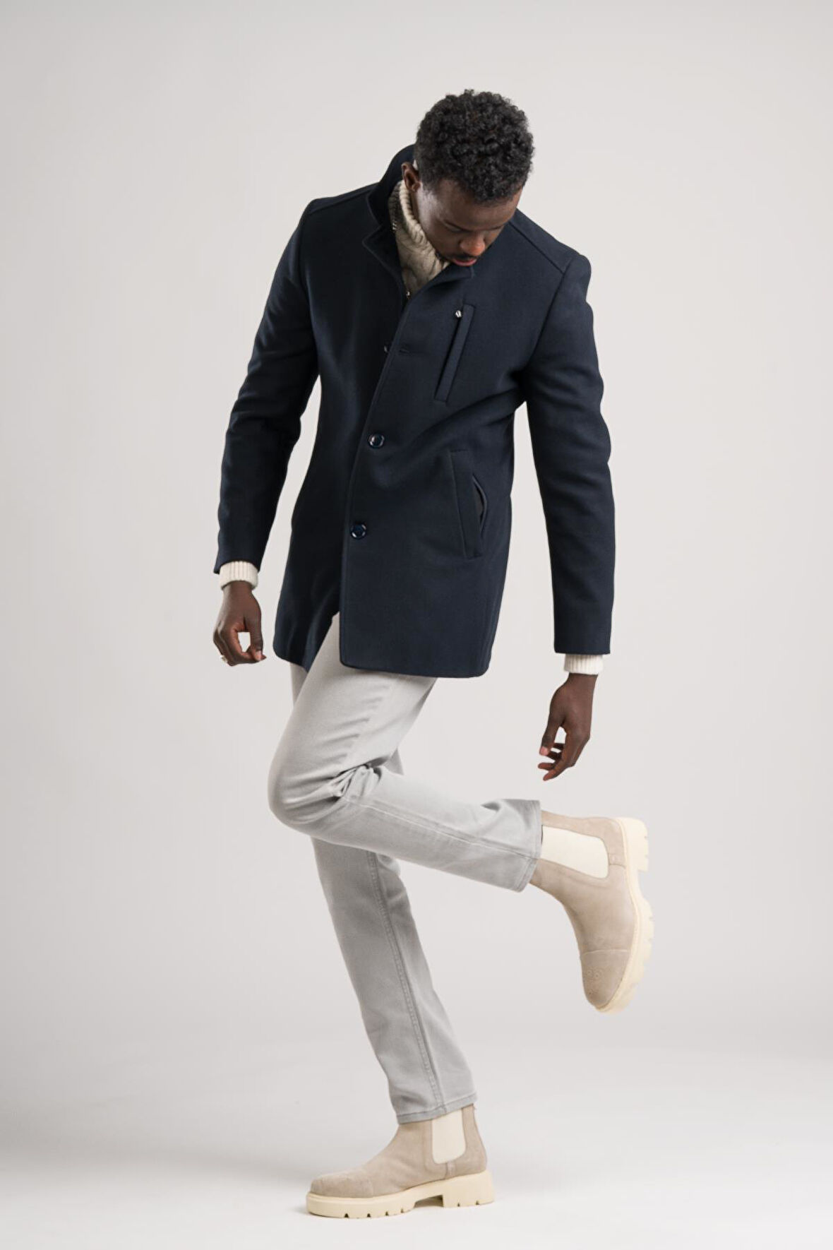 Slimfit Hakim Yaka Düğme Kapamalı Yan Cepli Astarlı Tek Yırtmaçlı Yünlü Kaşe Kaban