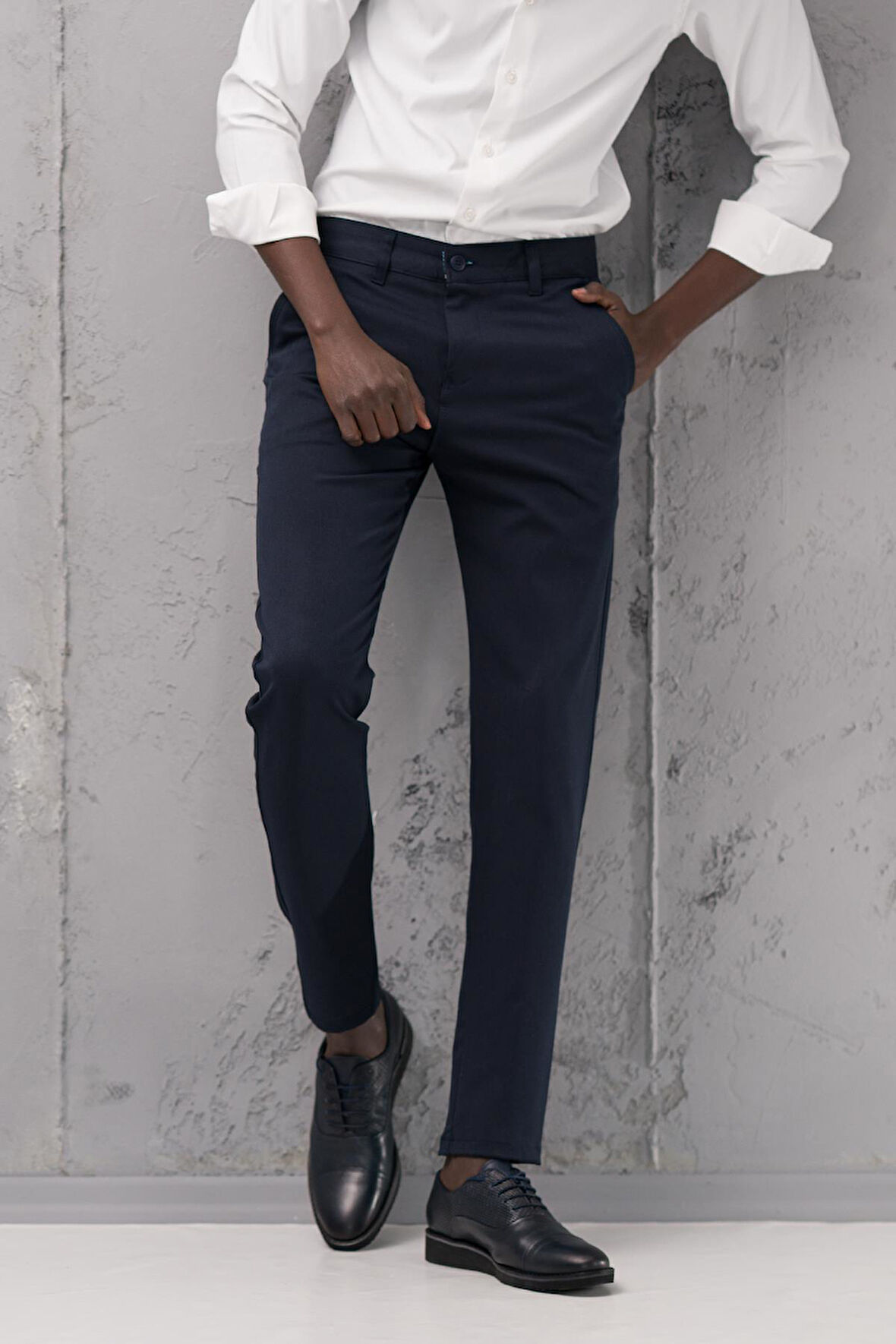 Slimfit Pamuklu Likralı Esnek Mevsimlik Kumaş Pantolon 