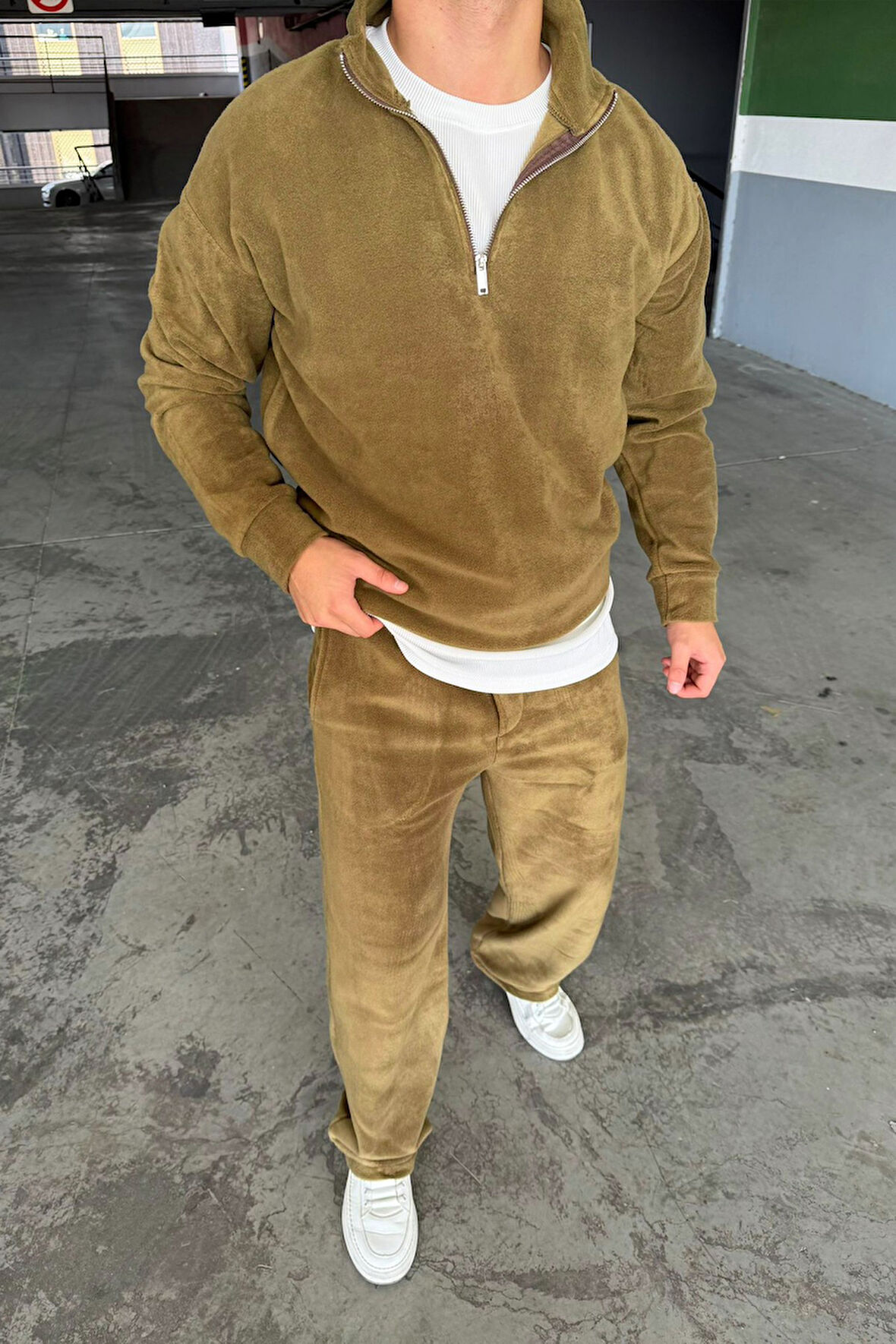 Oversize Fermuarlı Dik Yaka Baggy Pantolonlu Polar Takım