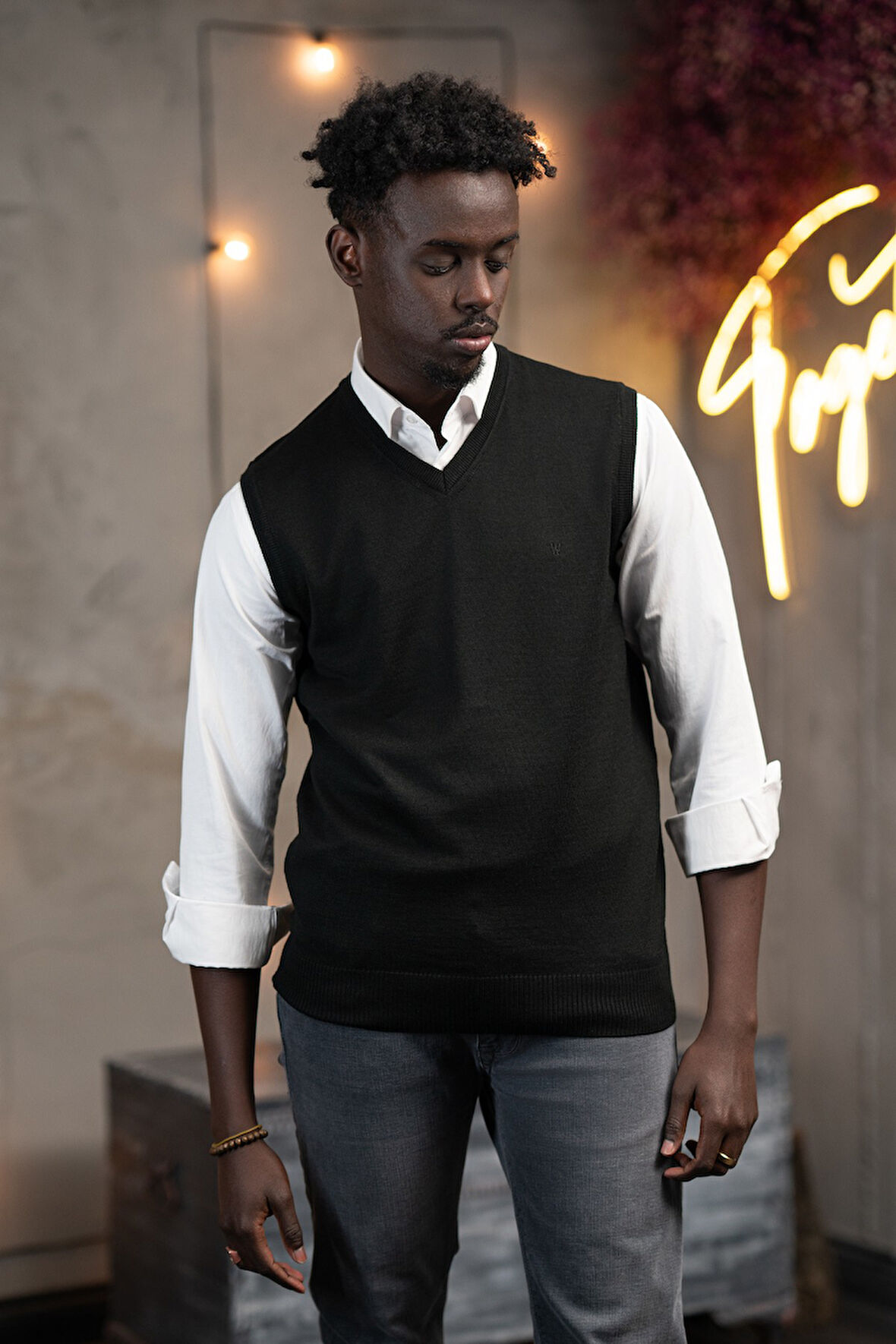 V Yaka Regular Fit Yünlü Kolsuz Triko Süveter