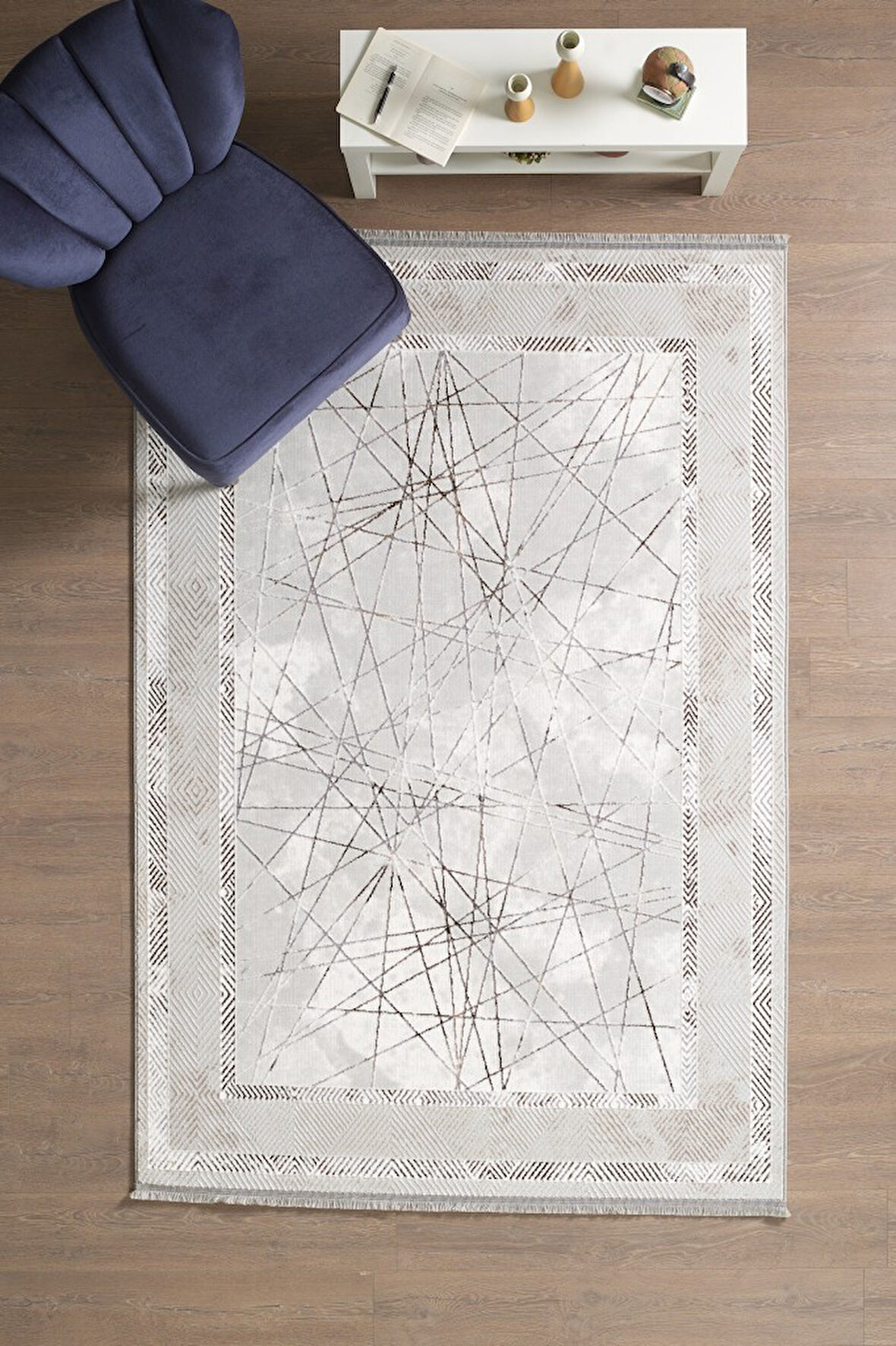 Modern Tasarımlı Pamuk Tabanlı Geometrik desenli Saçaklı Bej Renkli Halı