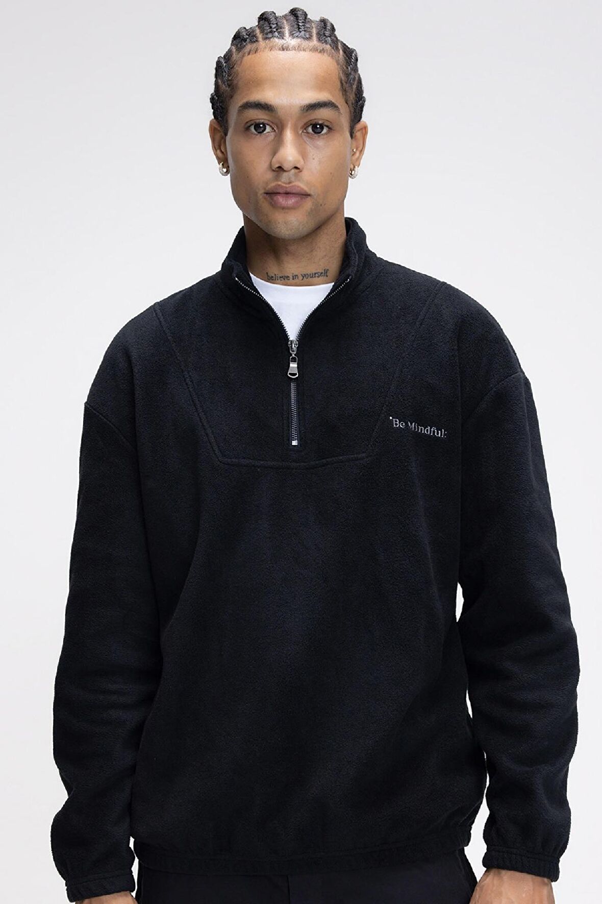 Comfort Fit Dik Yaka Baskılı Polar Sweatshirt