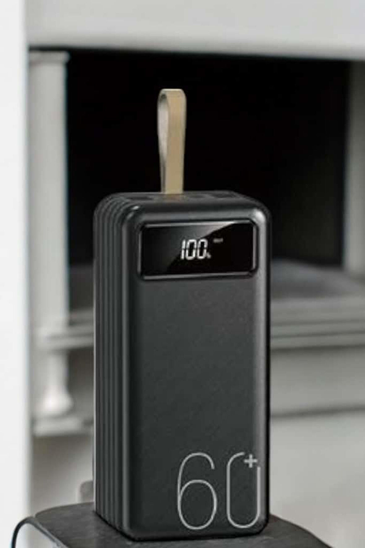 Dayanıklı ve Şık 60.000 mAh Powerbank 4 USB Çıkışlı Taşınabilir Tasarım