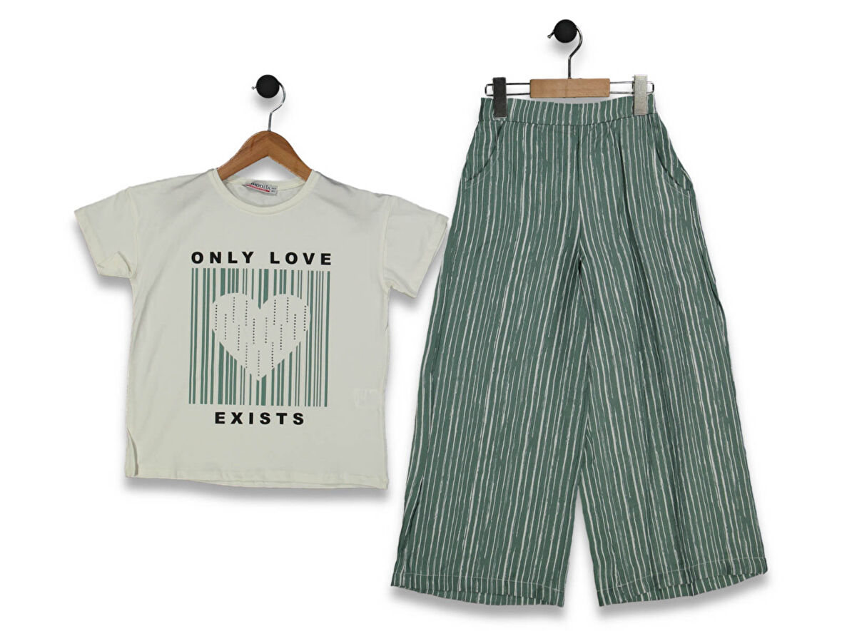 TAŞLI KALP DESENLİ KIZ TAKIM