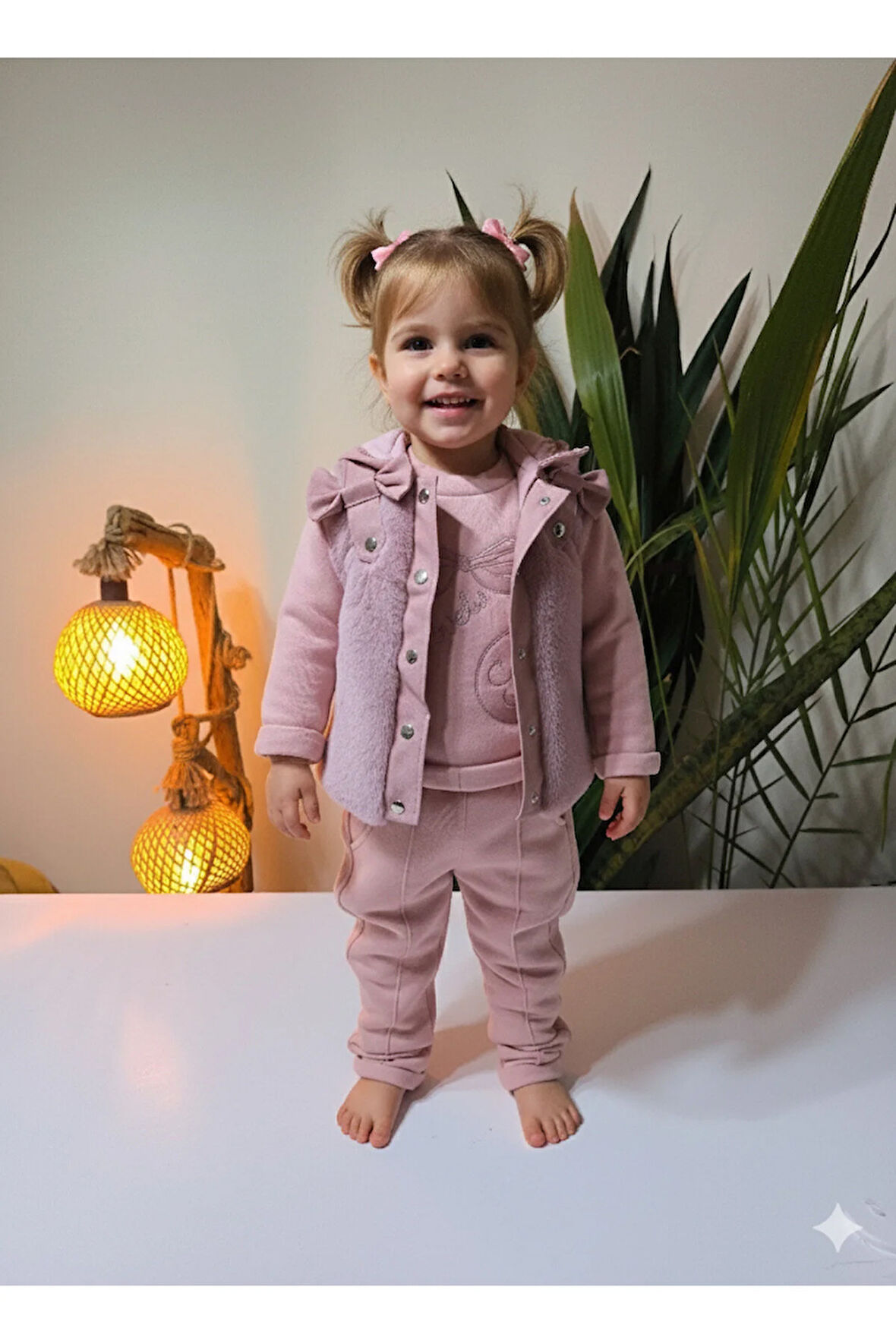 Kız Bebek Peluş Deri Üçlü Takım (Omuzdan ÇıtçıtlıSweatshirt+Deri Detaylı KapşonluYelek+Pantolon)