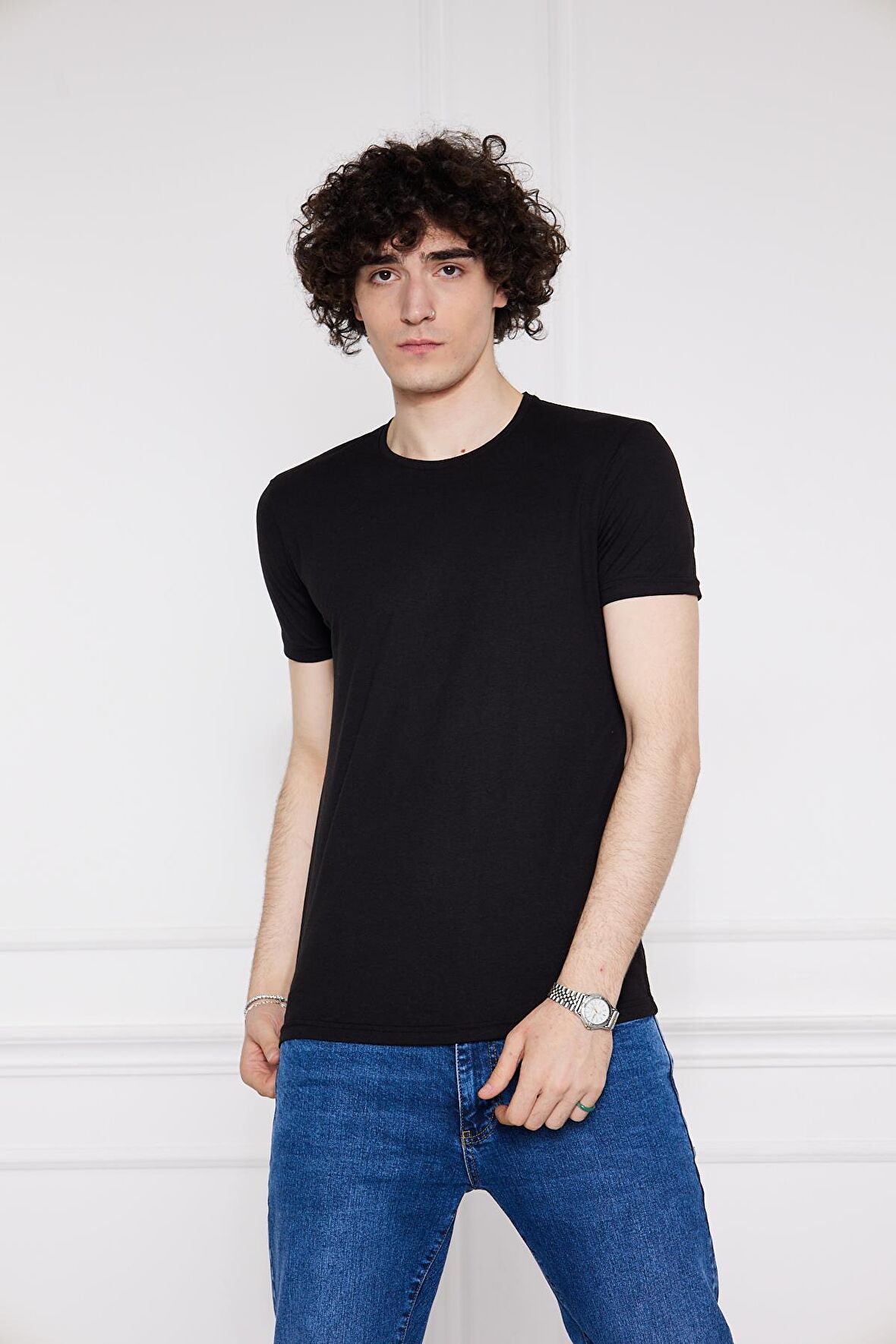 MEKA Bisiklet Yaka % 100 Pamuk Kumaş Siyah Renk Rahat Kalıp Kısa Kol T-shirt