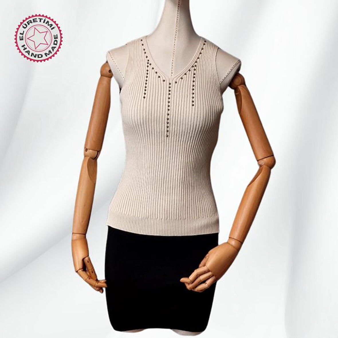 Uretti - Yıldız 7202 9497 V Yaka Boncuk İşlemeli Fildişi Bluz - 38/40