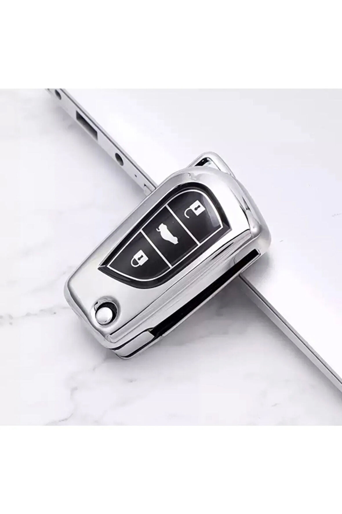 Toyota Yaris Parlak Anahtar Kılıfı Gümüş Renk