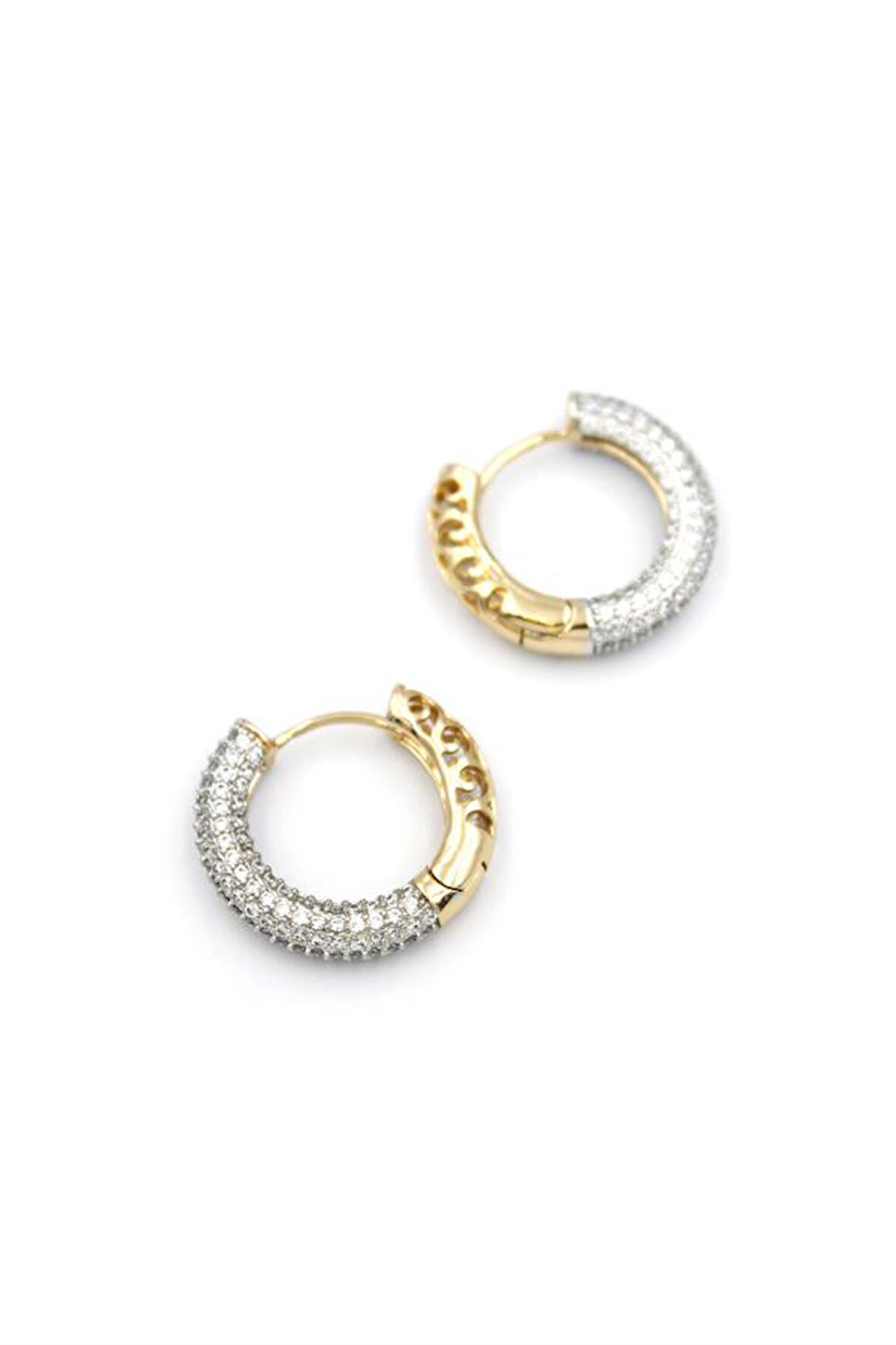 Esnaf sokağı  Esnaf sokağı  Taşlı Halka Küpe - Altın