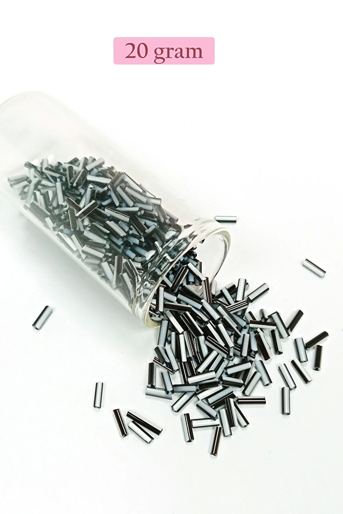 Uzun Boru Kesme Boncuk Çap 2mm Uzunluk 10 mm - 20 Gram - Siyah Beyaz - BNC251