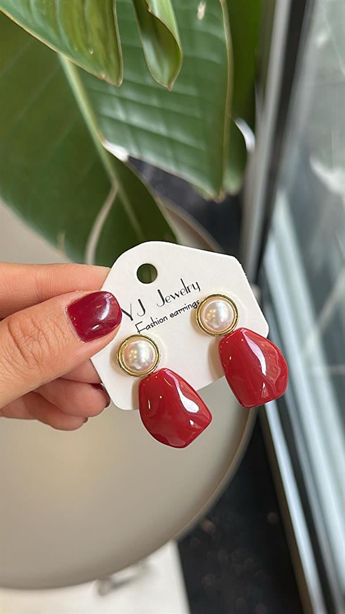 Taşlı Küpe - Kırmızı