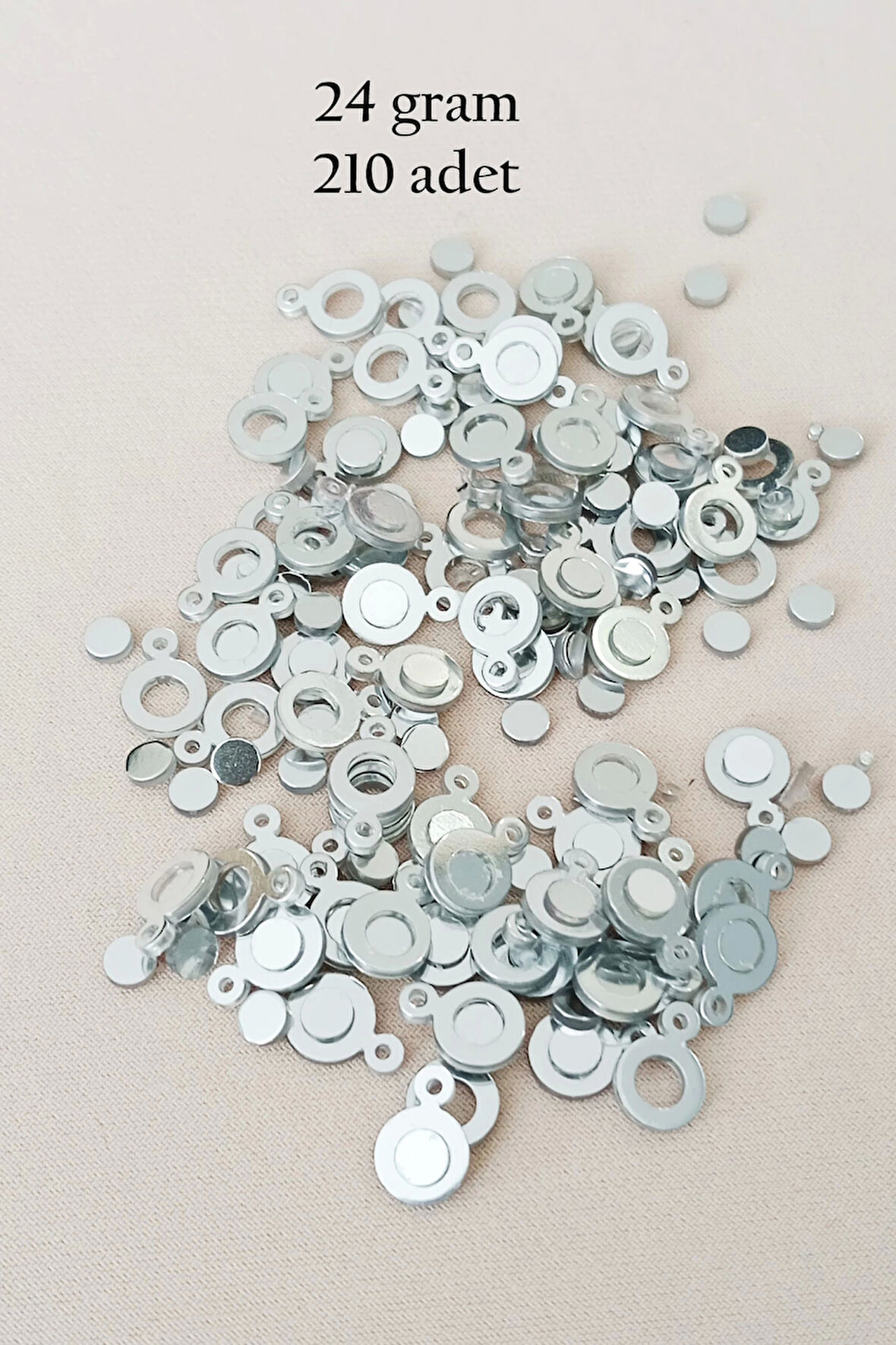 Oya Abiye Bileklik Kolye Pleksi Metalik Plastik Pul Gümüş Renk 24 gram 210 adet - BNC570