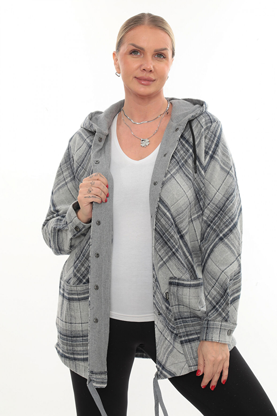 Büyük Beden Rahat Kalıp Kapüşonlu Oduncu Kadın Gömlek Hırka