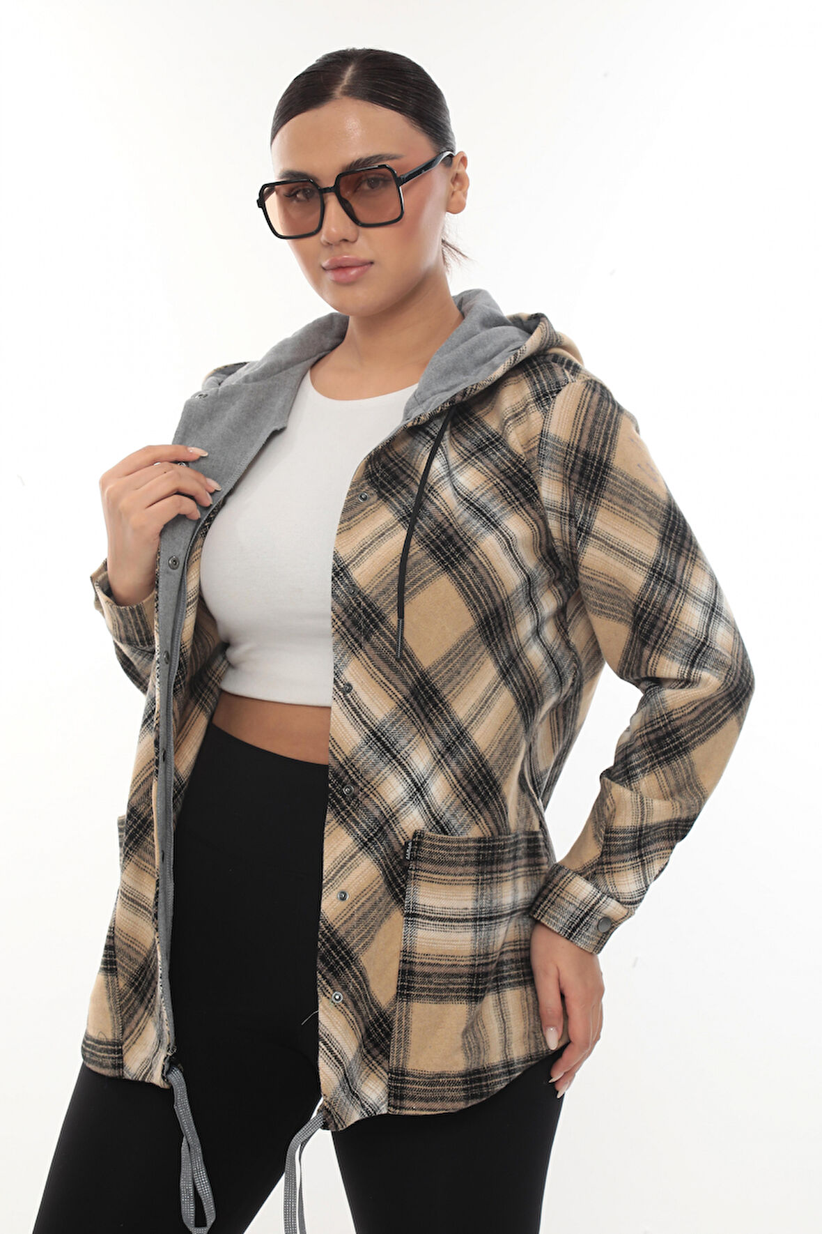 Büyük Beden Rahat Kalıp Kapüşonlu Oduncu Kadın Gömlek Hırka