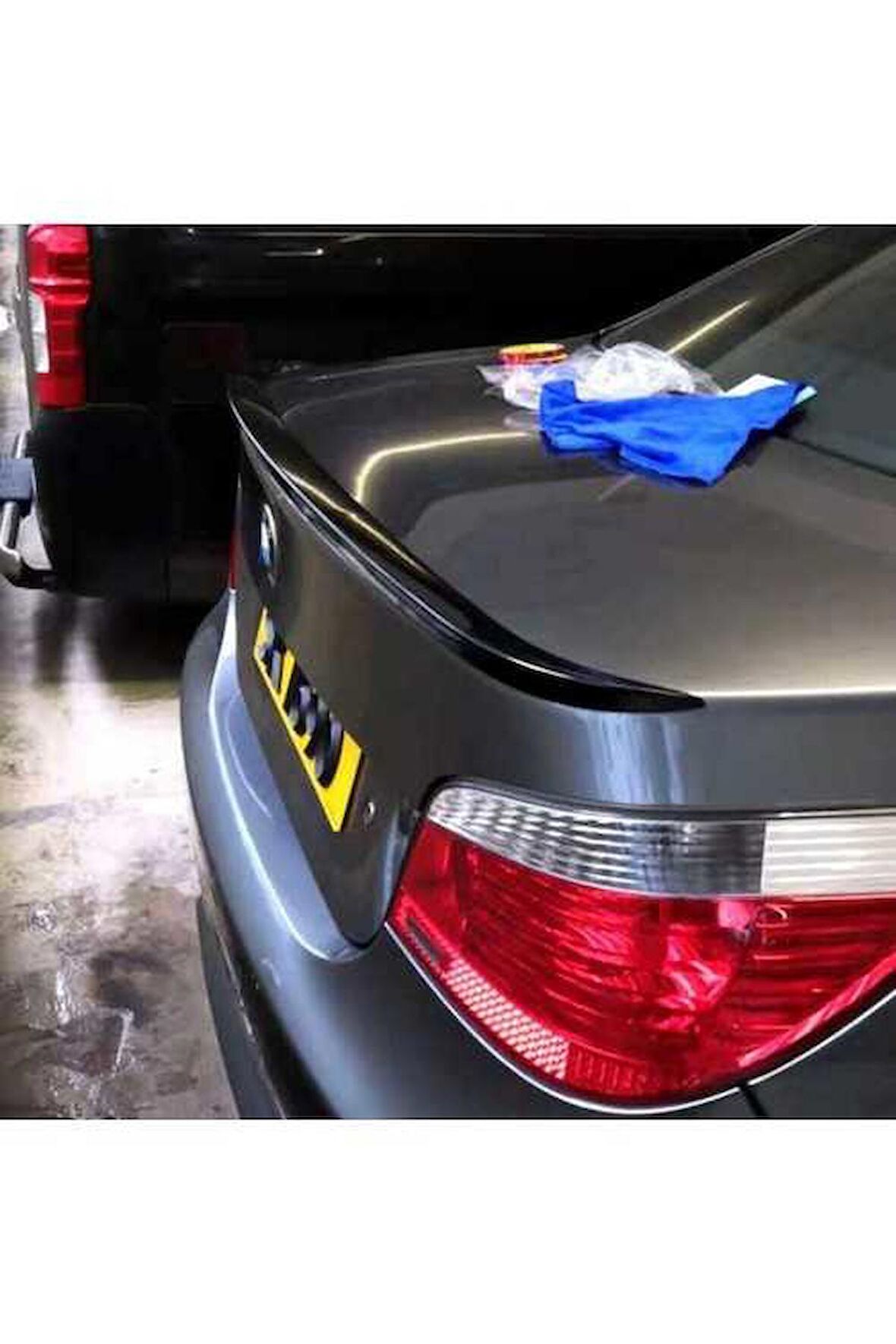 Bmw E60 2003 /2009  Bagaj Üstü Spoiler Boyalı Piano Black