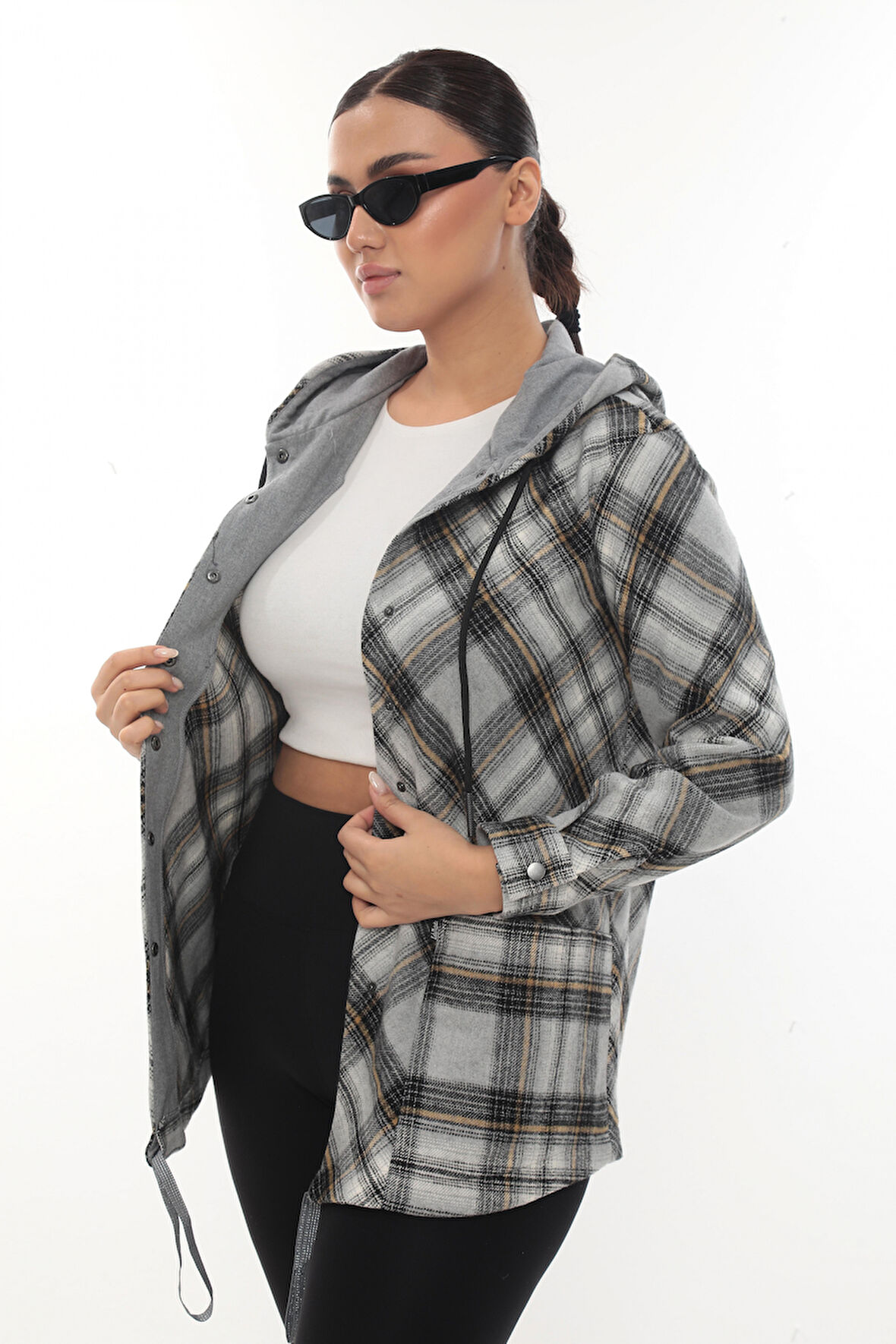 Büyük Beden Rahat Kalıp Kapüşonlu Oduncu Kadın Gömlek Hırka