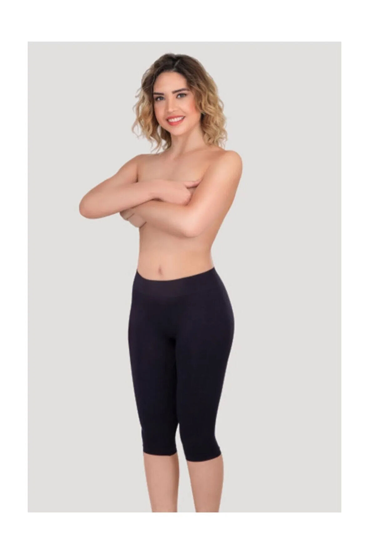 Kadın Siyah Seamless Kapri Tay 3856