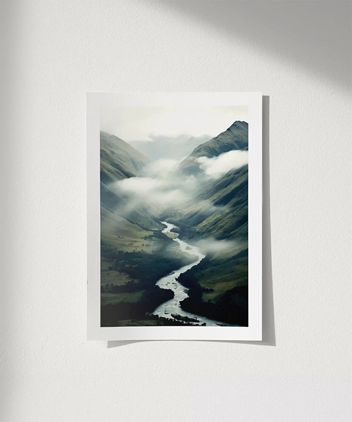 Çerçevesiz Poster Sisler İçinde Nehir