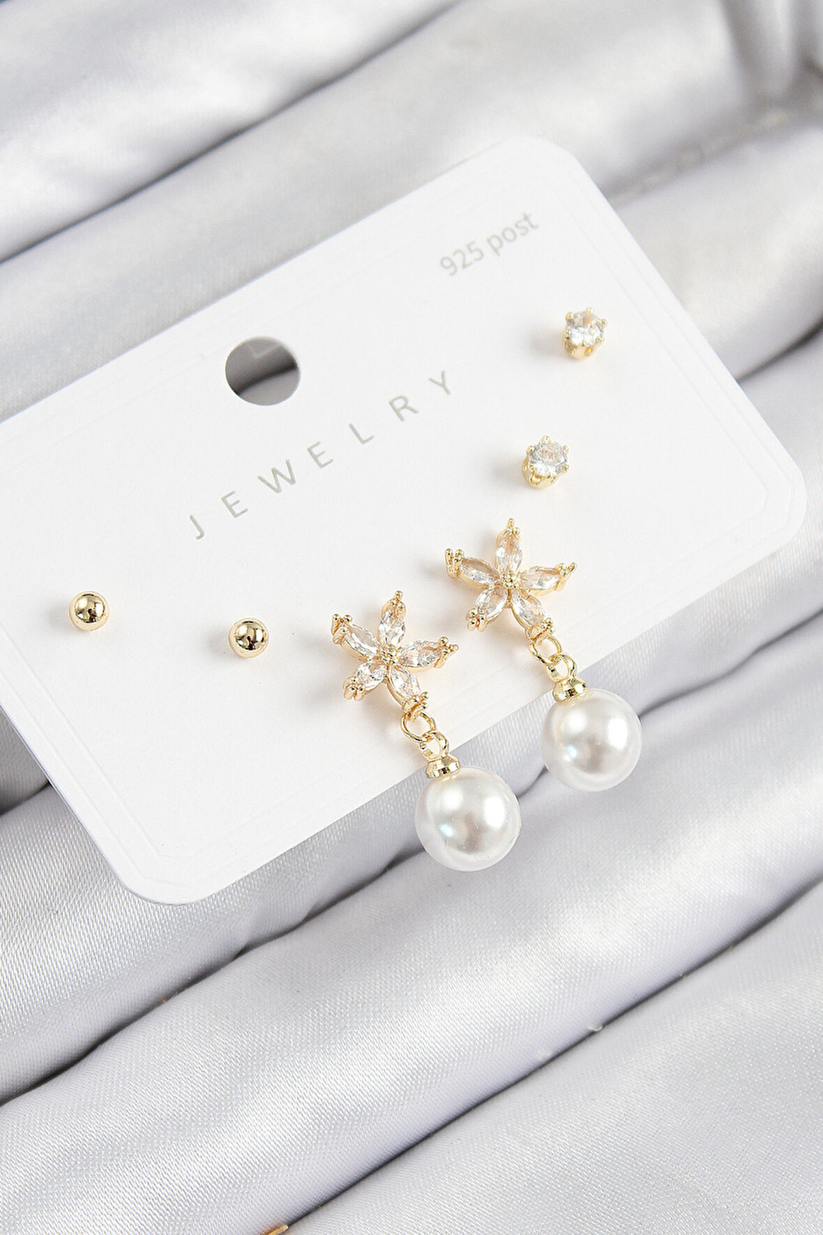 Pirinç Zirkon Taşlı İnci Sallantılı Çiçek Model Gümüş Renk 925 Ayar Gümüş Çivi Kadın Küpe Set - TJ-BKP11176