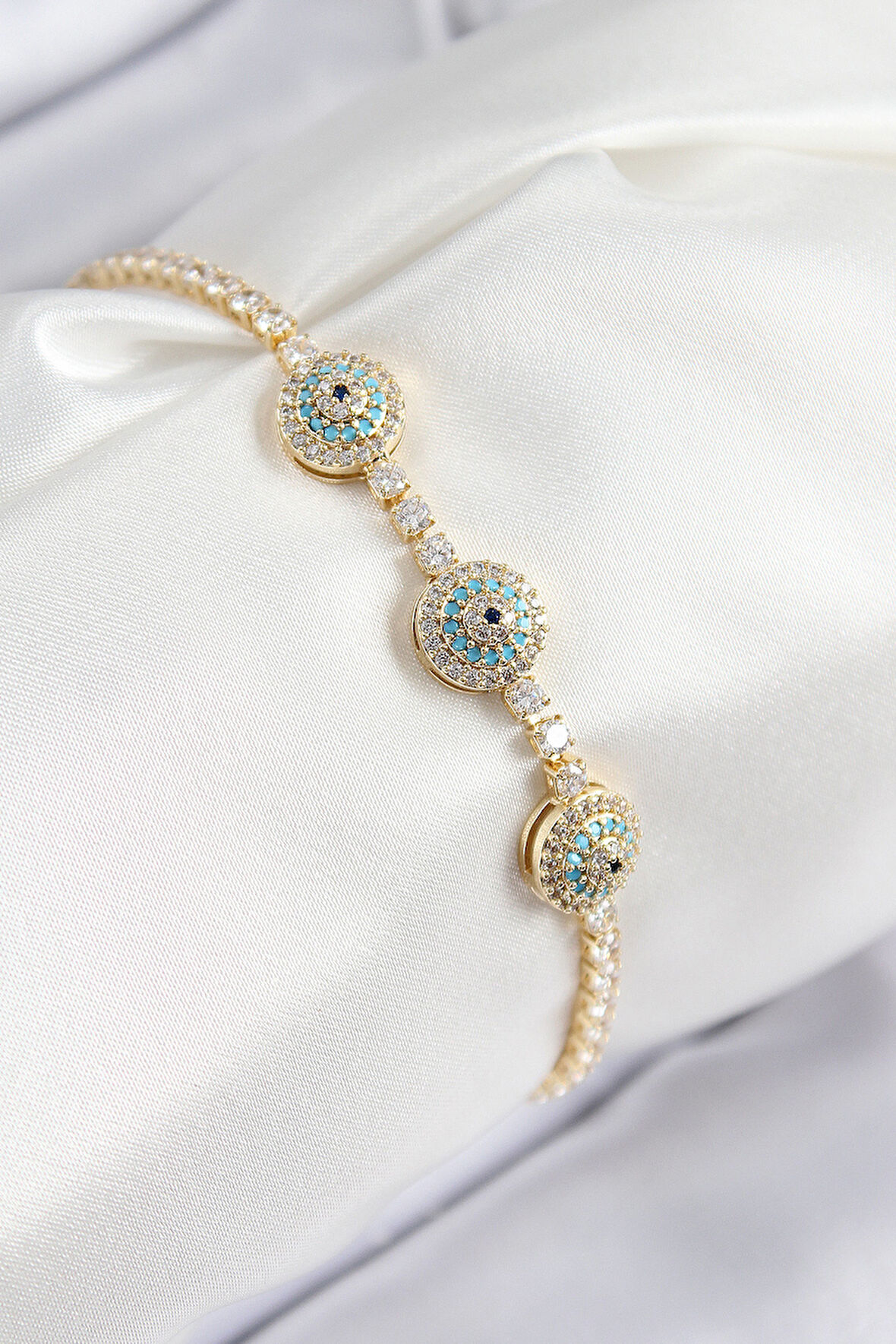 Pirinç Zirkon Taşlı Nazar Model Gold Renk Kadın Bileklik - TJ-BB7705