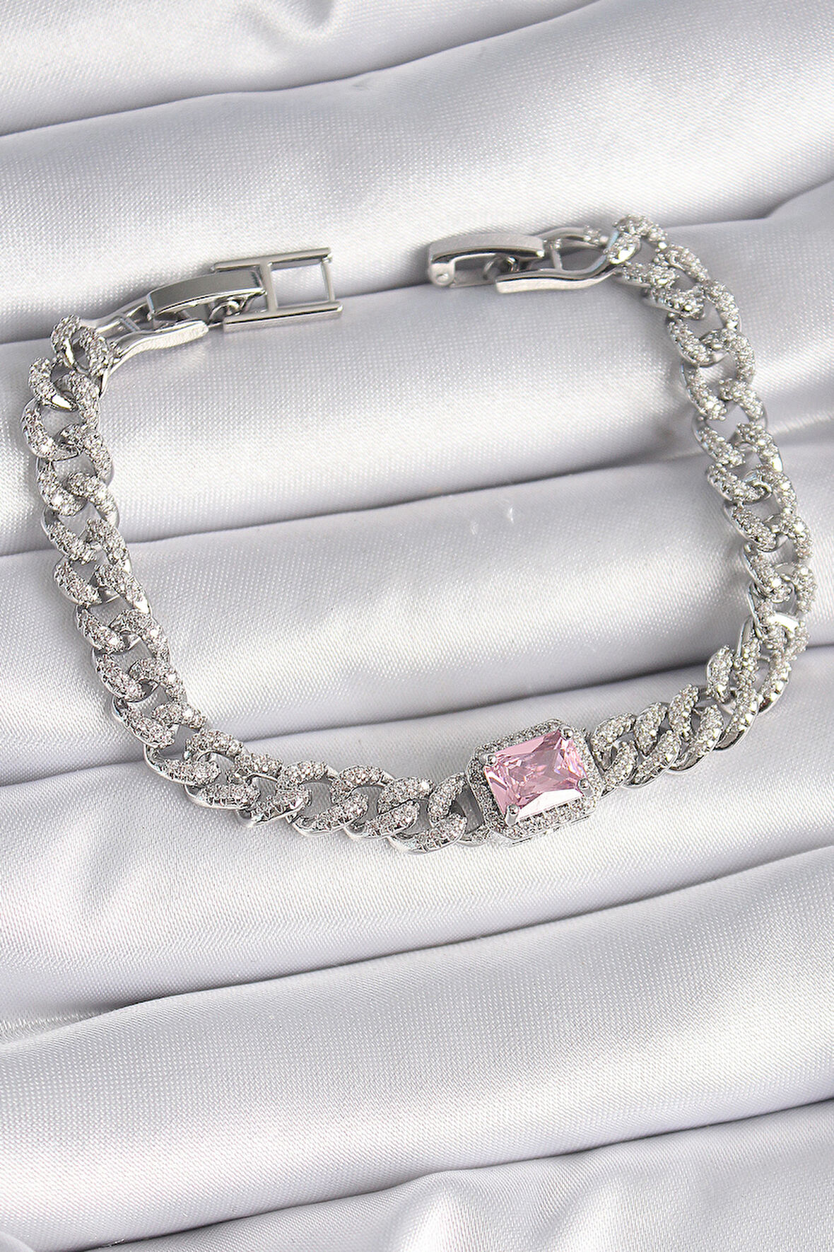 Pirinç Gümüş Renk Pembe Kare Zirkon Taşlı VIP Seri Kadın Bileklik - TJ-BB6489