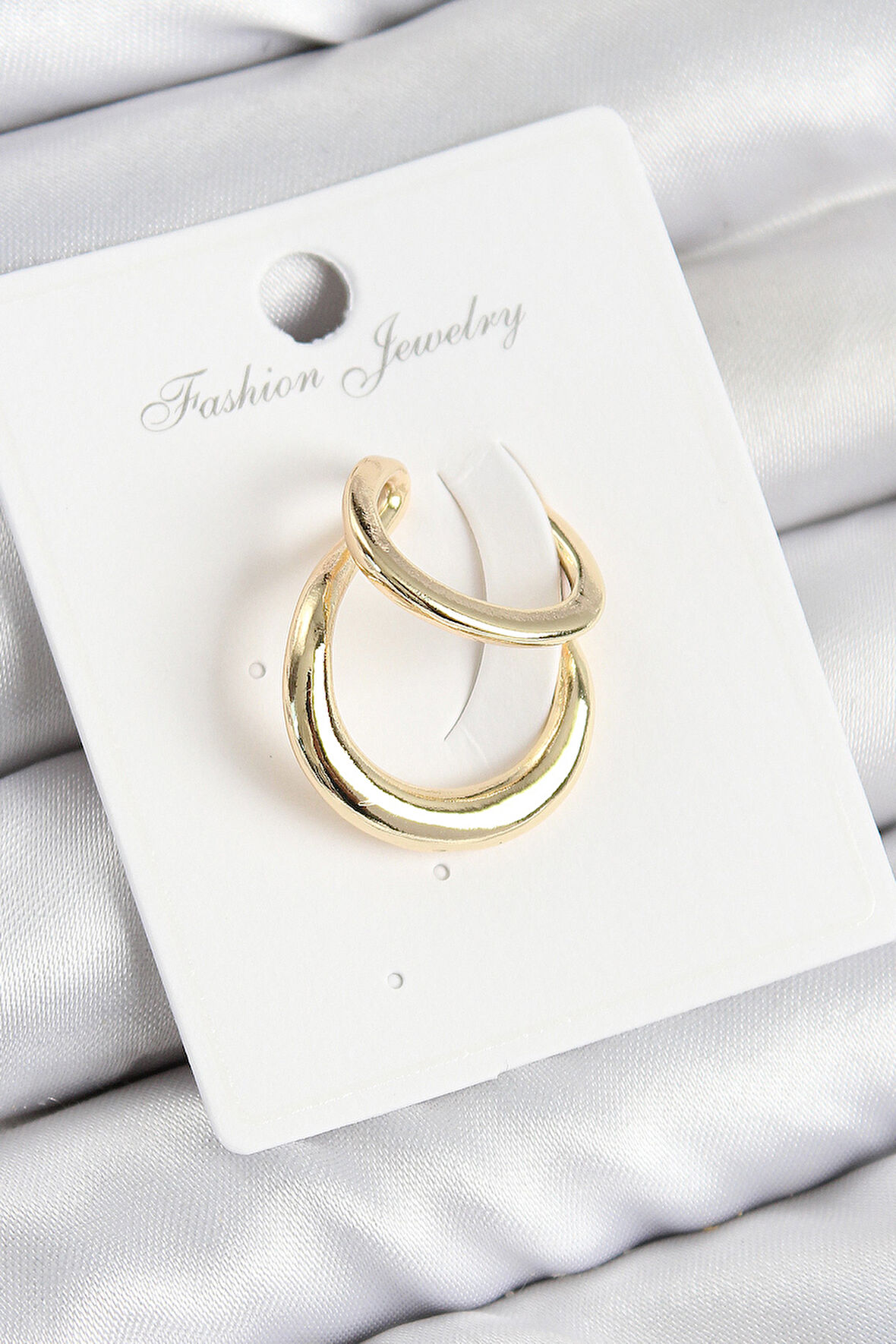 Pirinç Halka Model Gold Renk Sağ Kıkırdak Küpe - TJ-BKP10998