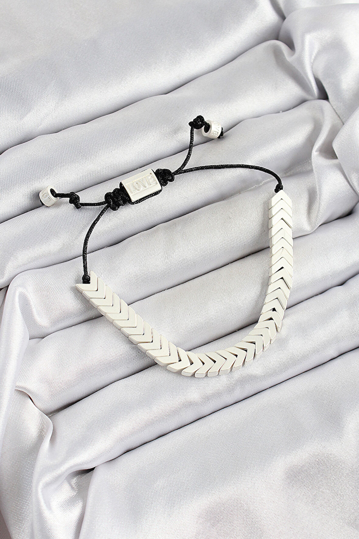 Pirinç Asansörlü Beyaz Juju Kadın Bileklik - TJ-BB7188