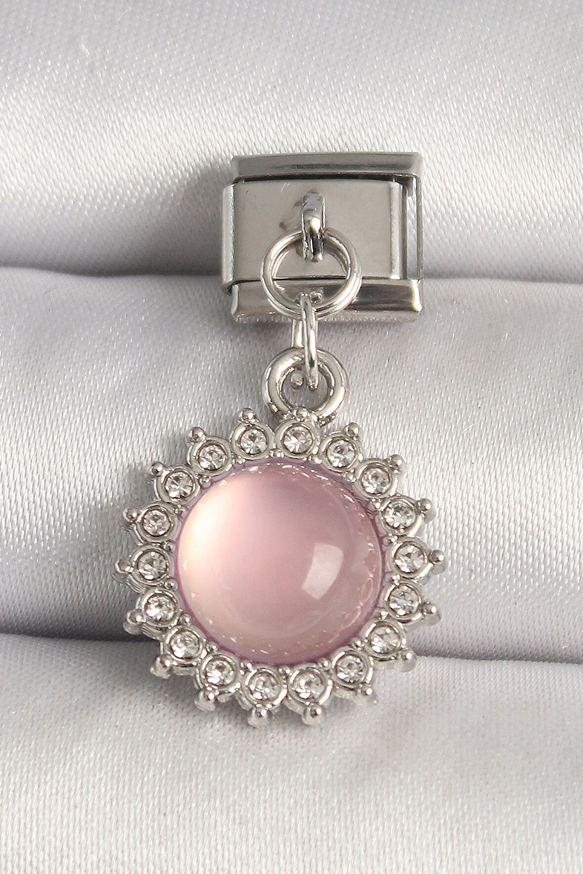 316L Çelik Gümüş Renk Pembe Mineli Zirkon Taşlı Güneş Model Nomination Charm - TJ-BC1268