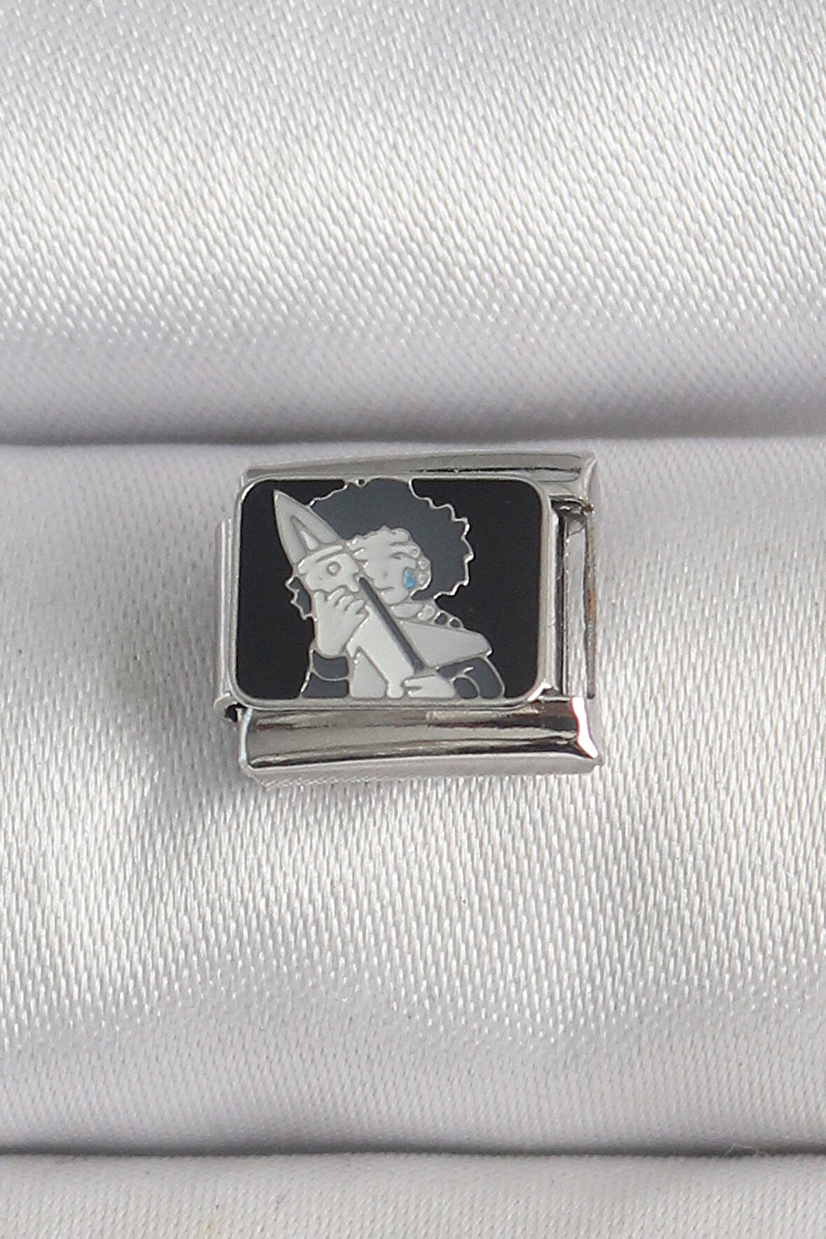 316L Çelik Gümüş Renk Siyah İşlemeli Portre Model Nomination Charm - TJ-BC1385