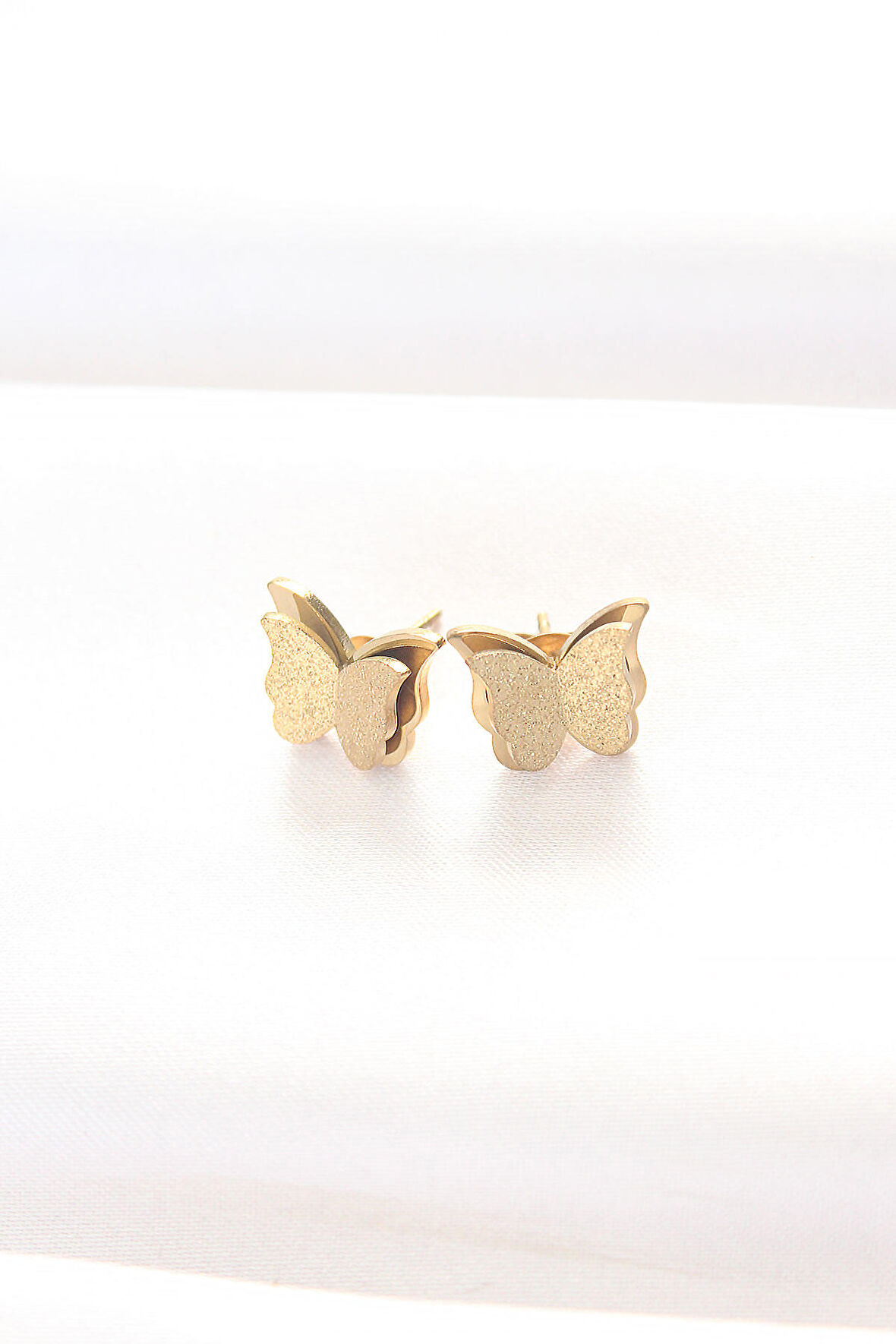 Pirinç Gold Renk Minimal Kelebek Küpe - TJ-BKP8885