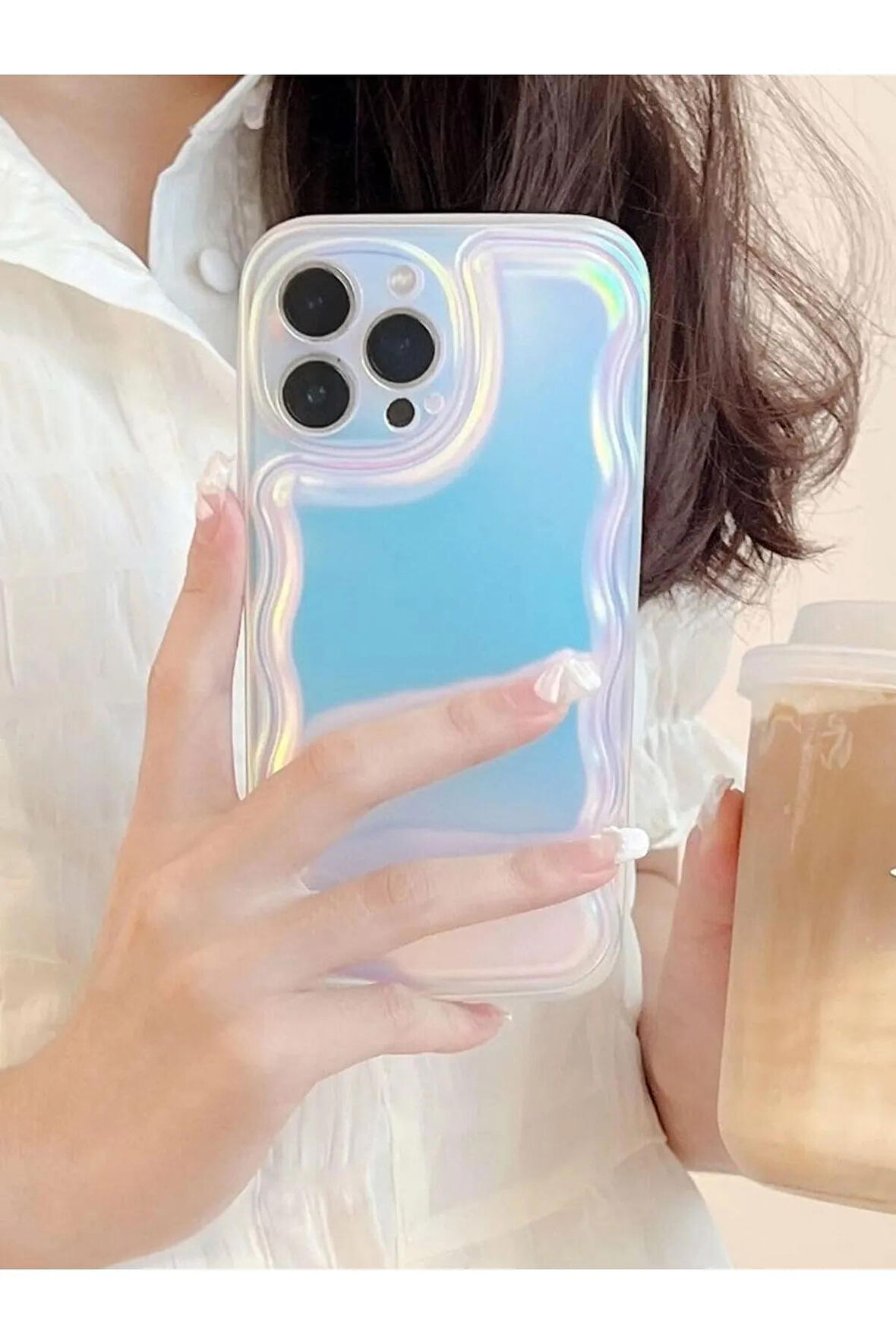 iPhone 15 Pro Zigzaglı Hologramlı Puf Kılıf