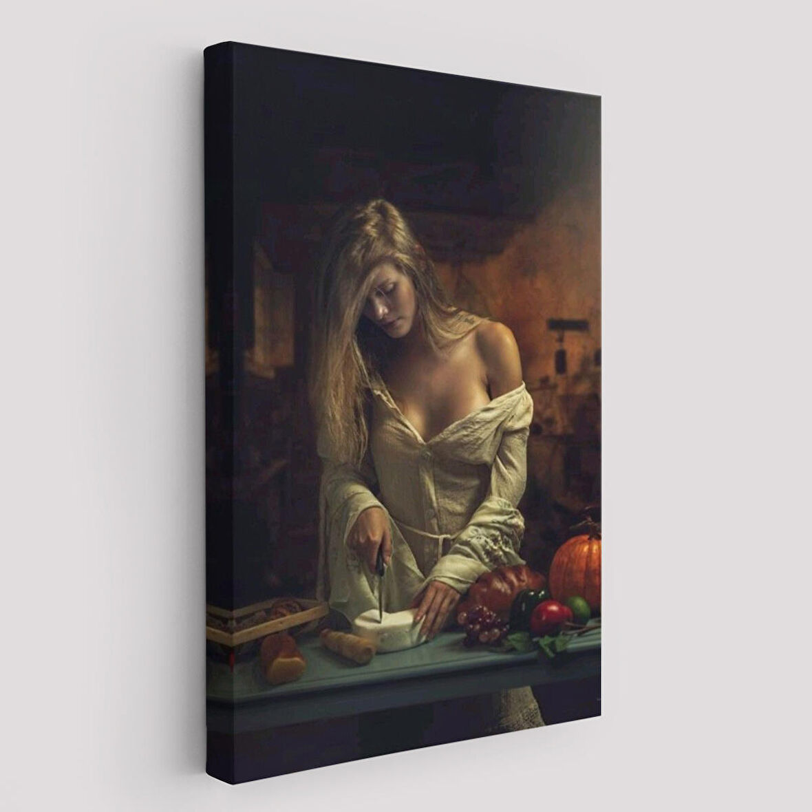 Peynir Kesen Güzel Kadın Dekoratif Duvar Tablosu-6299