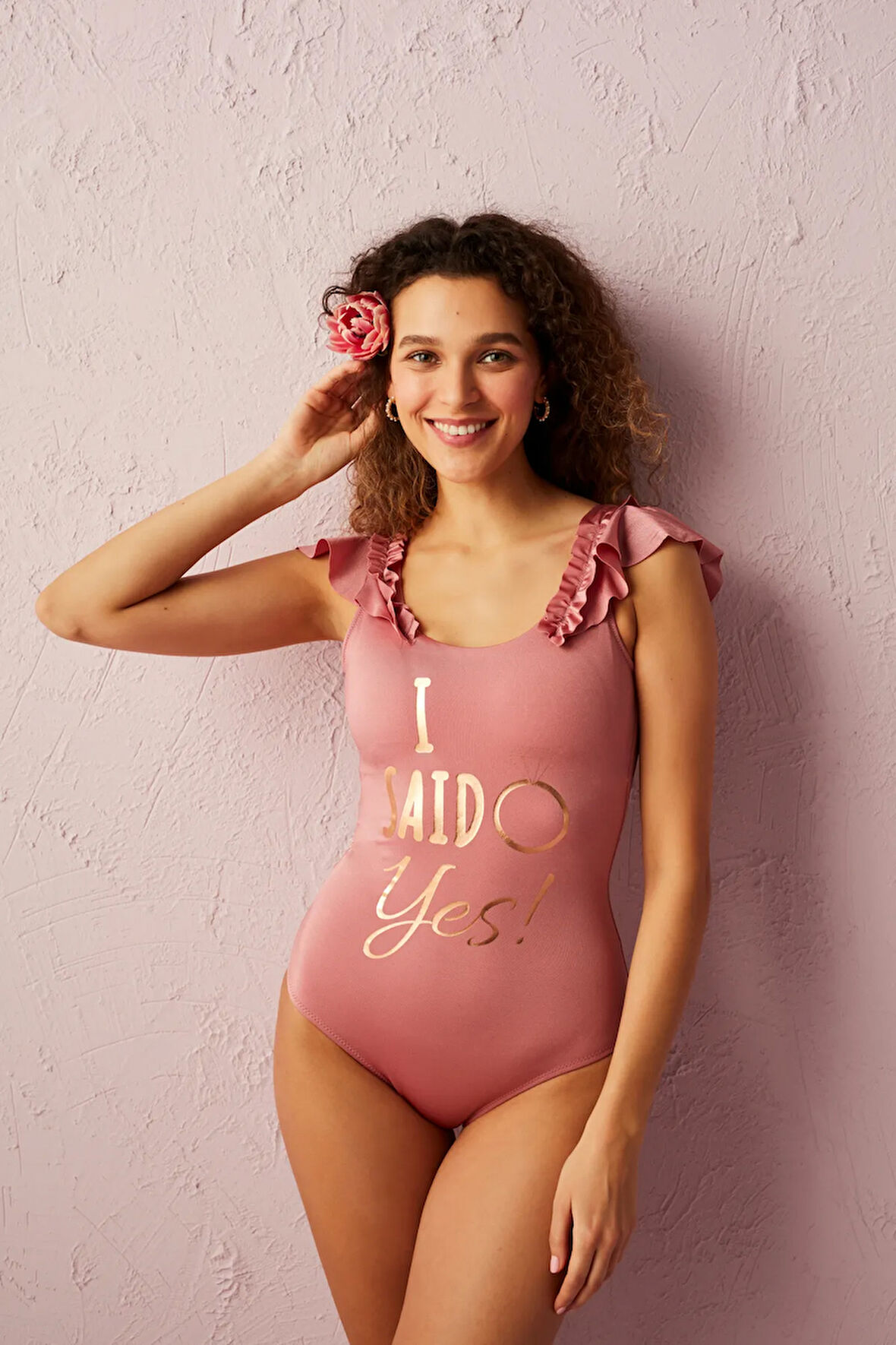 Koyu Pembe Flore Fırfır Detaylı Mayo