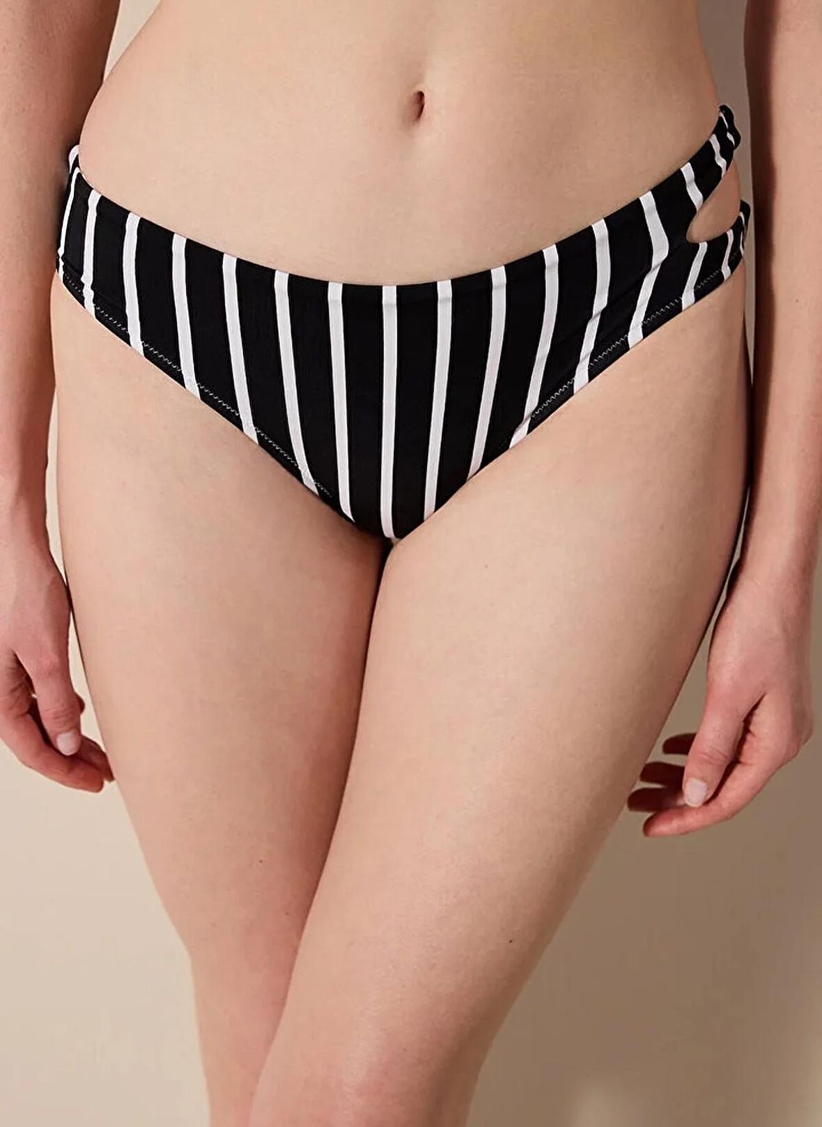 Penti Siyah Kadın Bikini Alt PLFSJHFI24IY