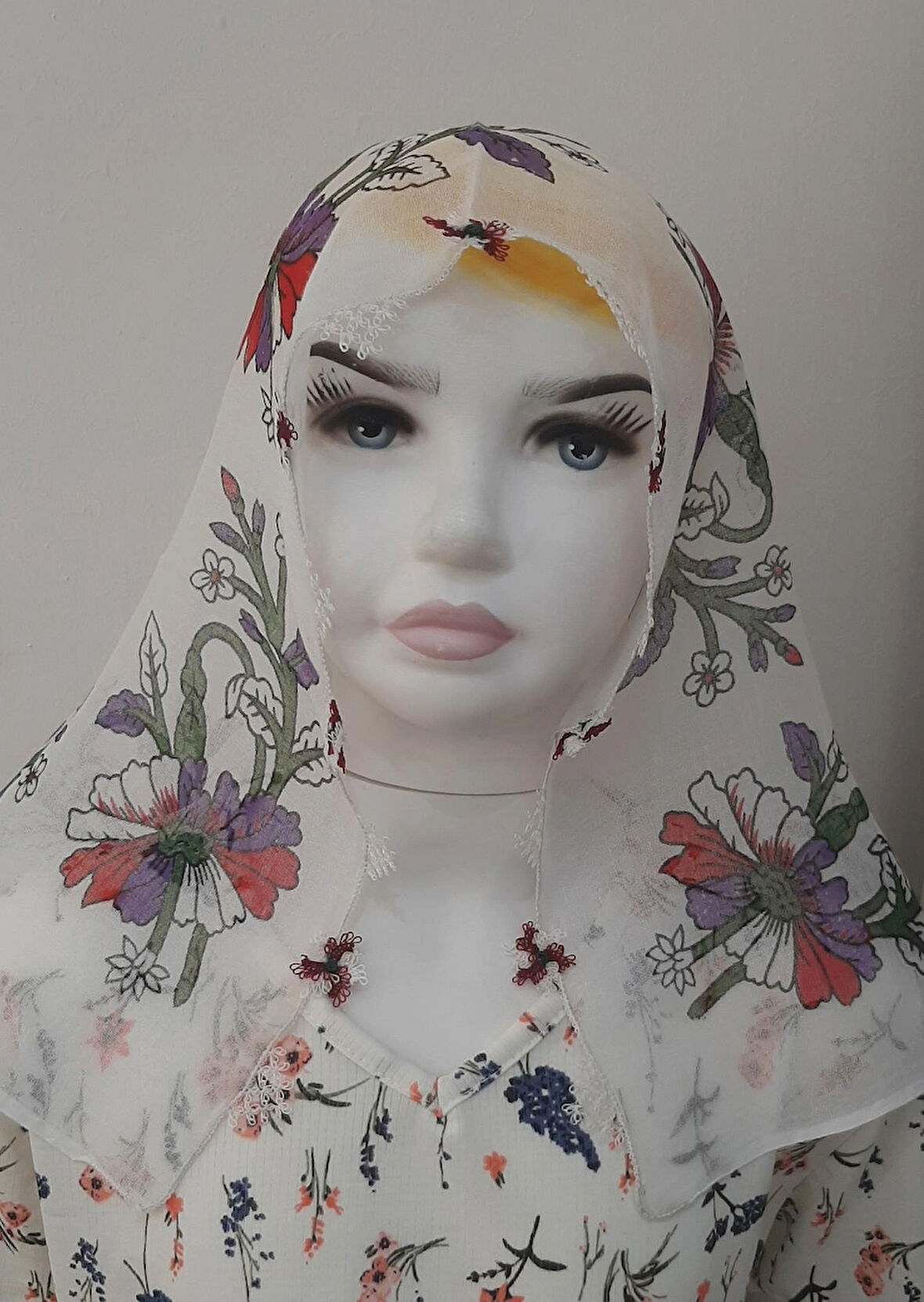 El Emeği 2 Tarafı İğne Oyalı Baş Örtüsü En-Boy 80cm 